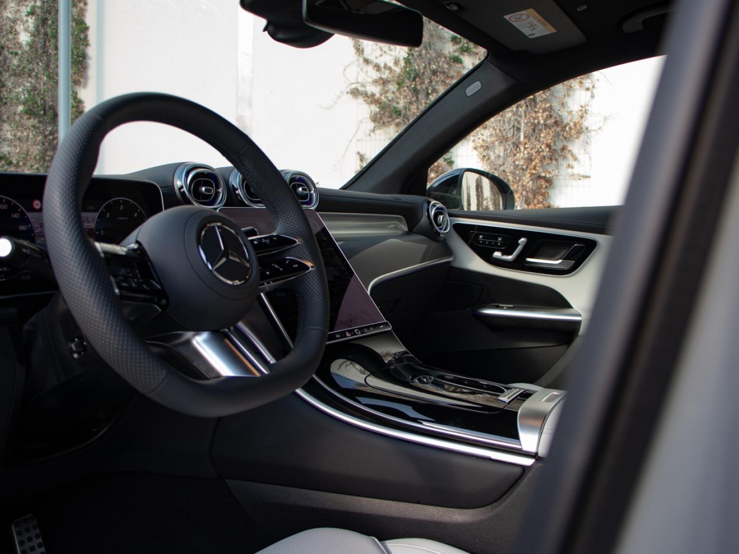 Image MERCEDES-BENZ GLC Coupé 220 d 197ch AMG Line 4Matic 9G-Tronic