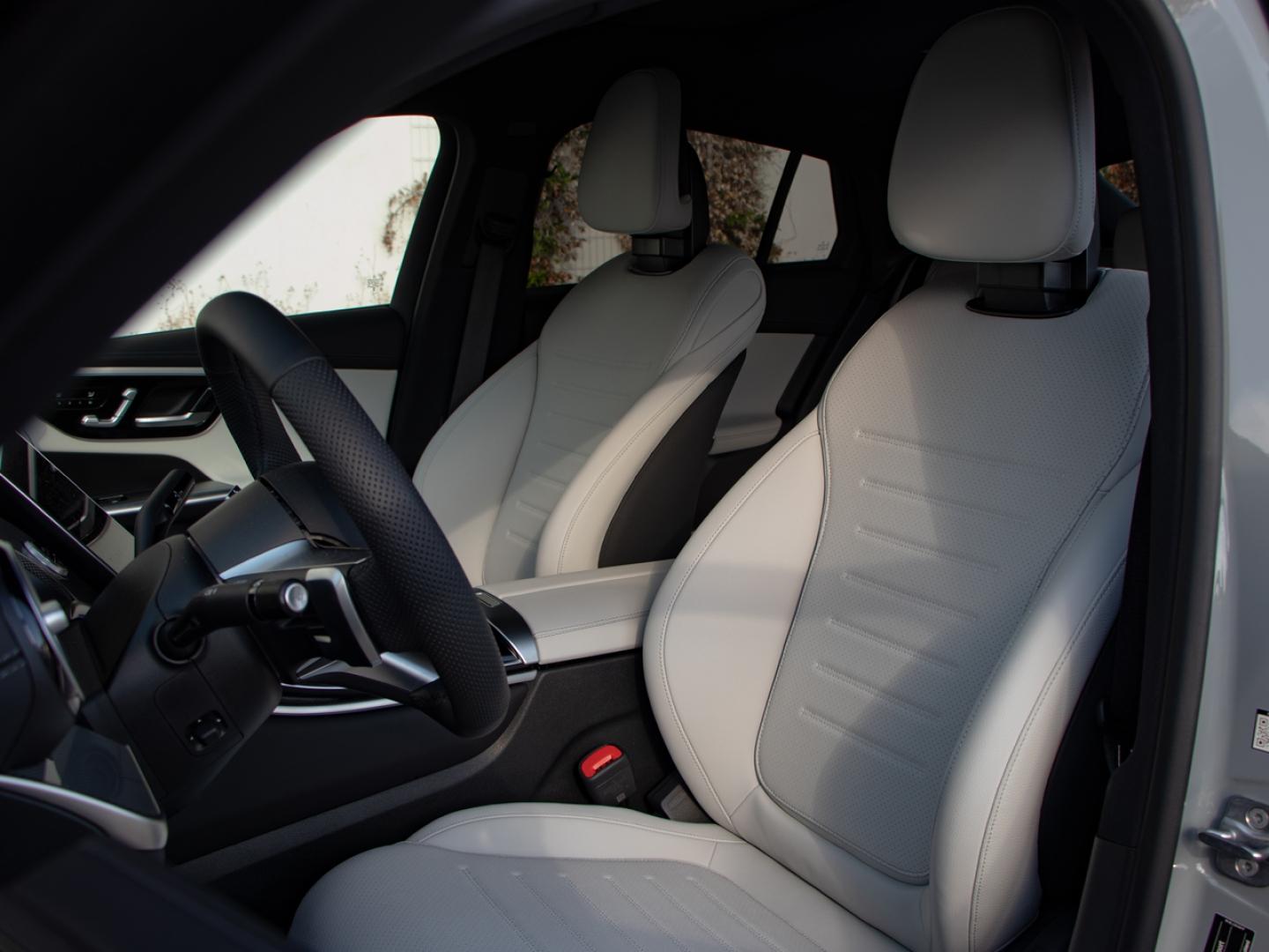 Image MERCEDES-BENZ GLC Coupé 220 d 197ch AMG Line 4Matic 9G-Tronic