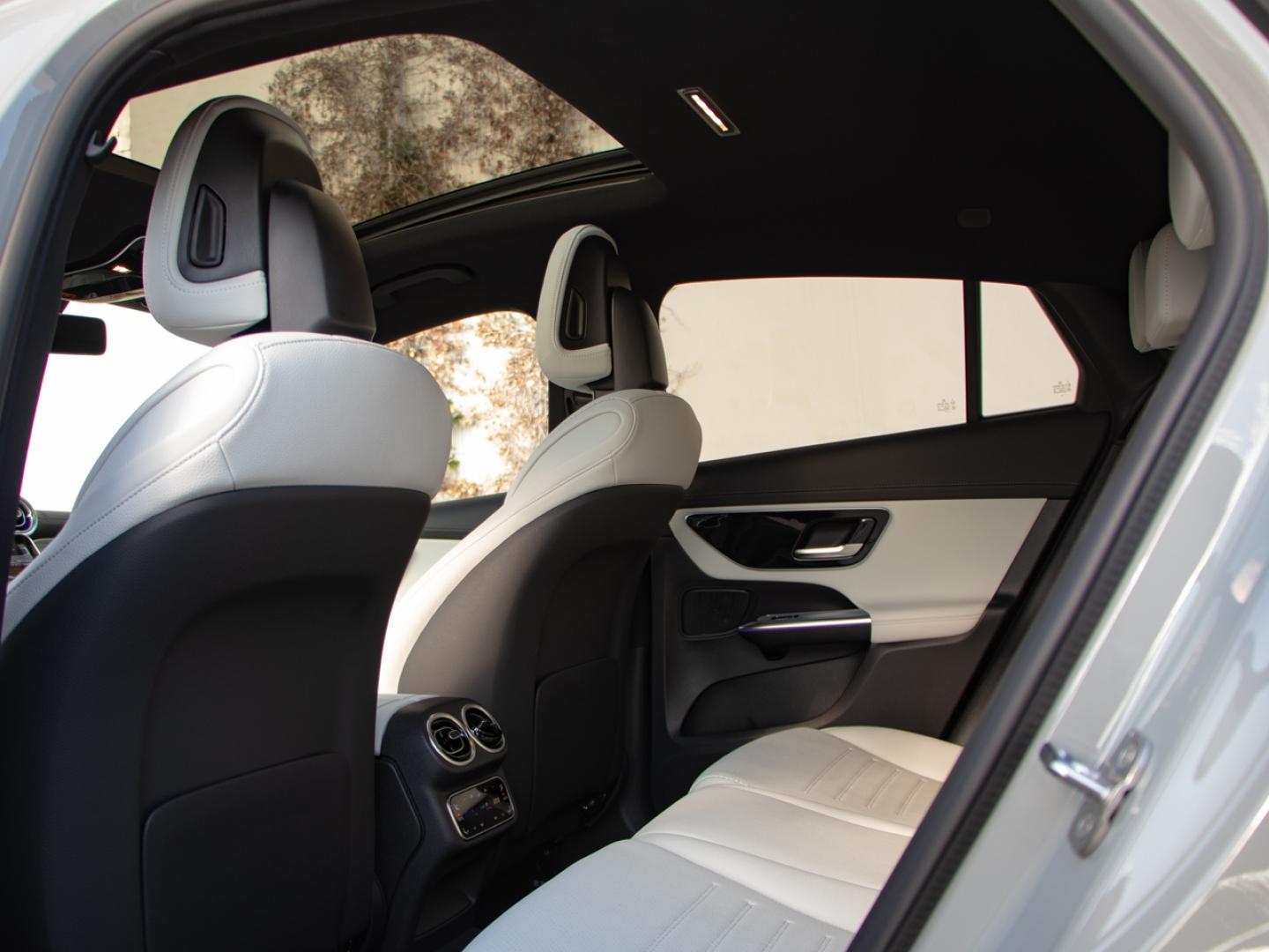 Image MERCEDES-BENZ GLC Coupé 220 d 197ch AMG Line 4Matic 9G-Tronic