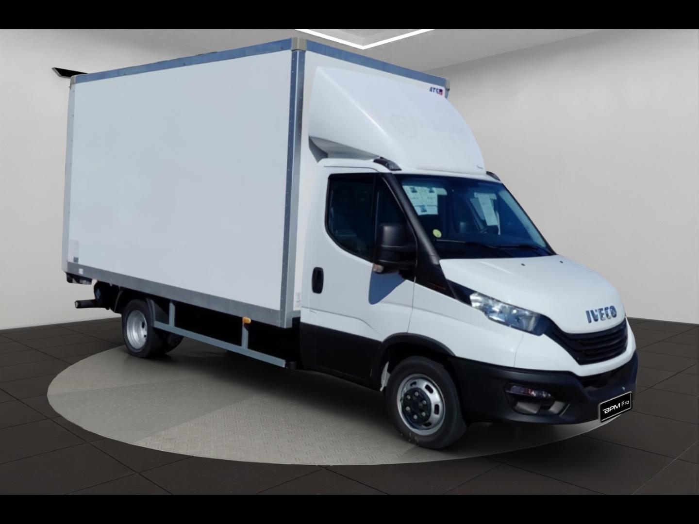 Image IVECO Daily CCb 35-160H / 3.0 160CH / CAISSE & HAYON / 35C16 / 2024 /
