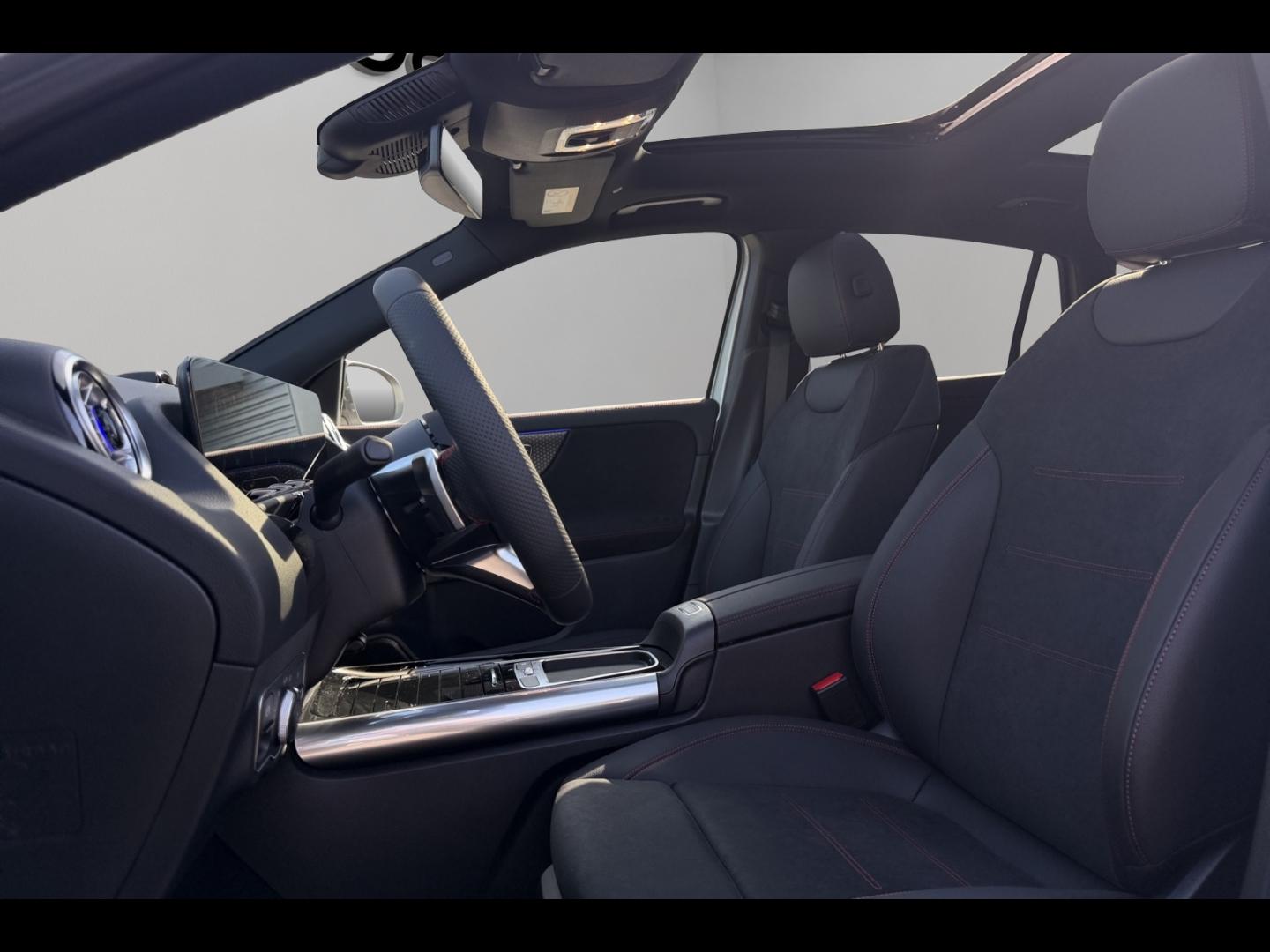 Image MERCEDES-BENZ GLA 200 d 150ch AMG Line 8G-DCT