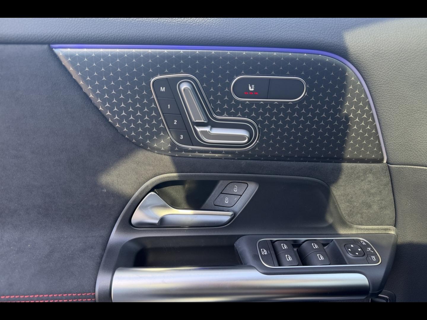 Image MERCEDES-BENZ GLA 200 d 150ch AMG Line 8G-DCT