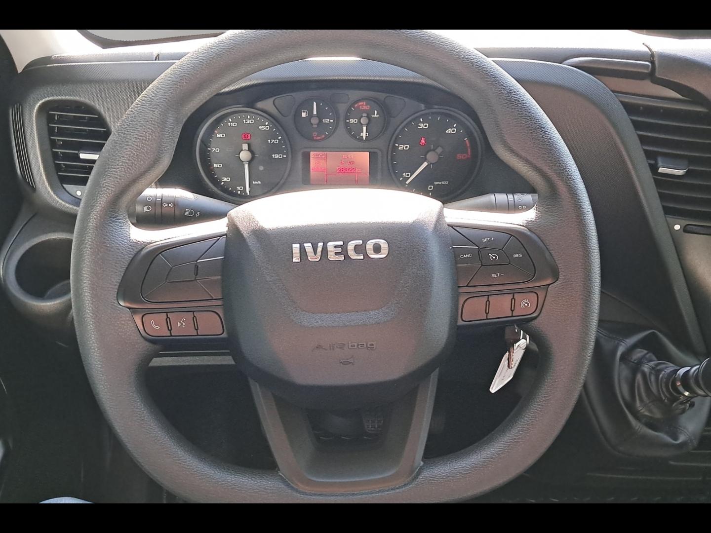 Image IVECO Daily CCb 35C16H empattement 4100 3.0