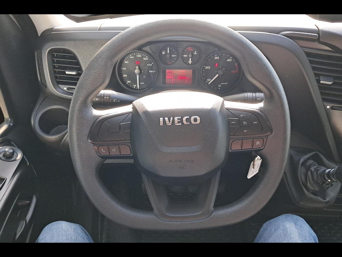 Image IVECO Daily CCb 35C16H empattement 4100 3.0