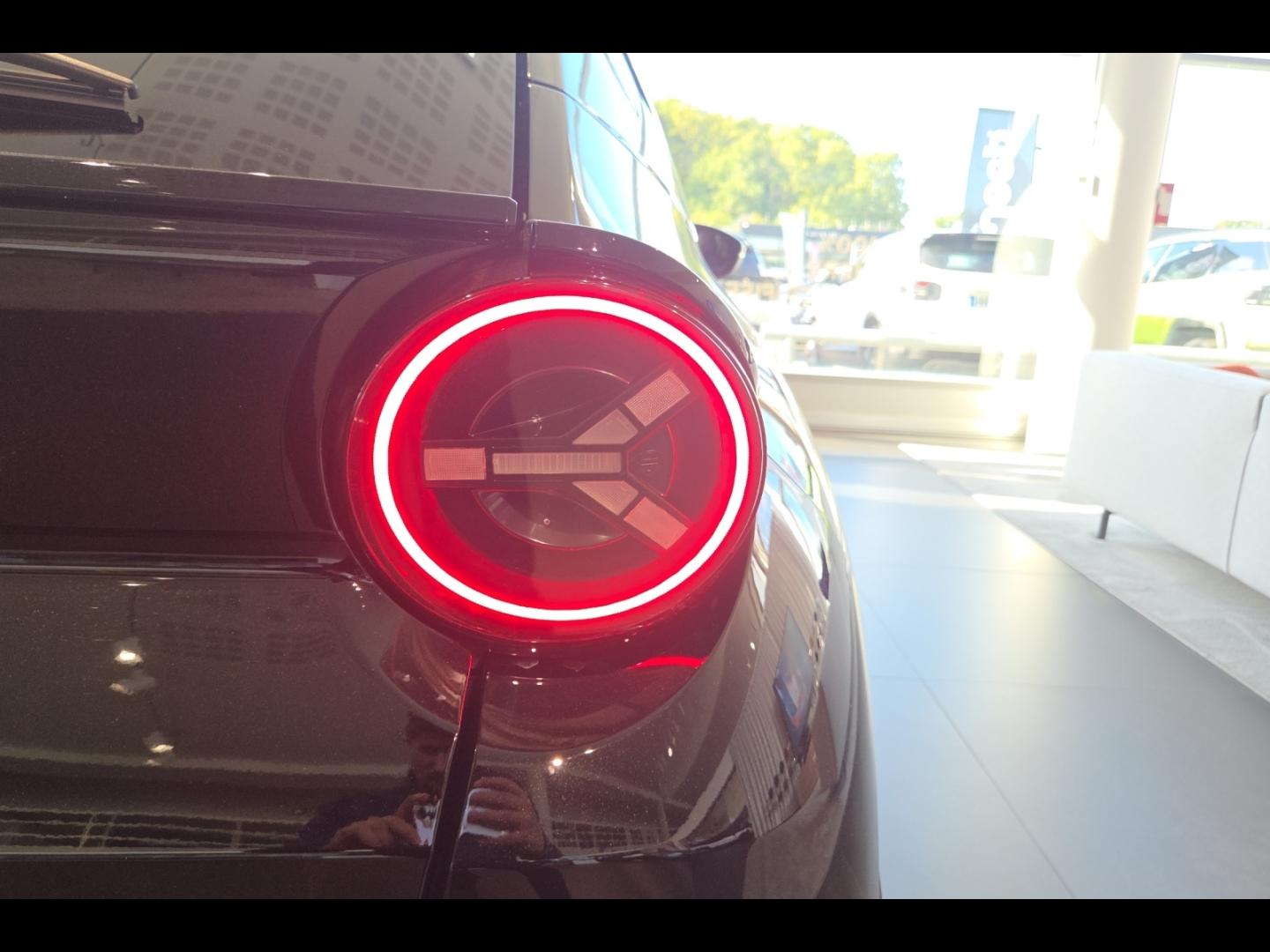 Image LANCIA Ypsilon 1.2 Ibrida 110ch HF Line eDCT6
