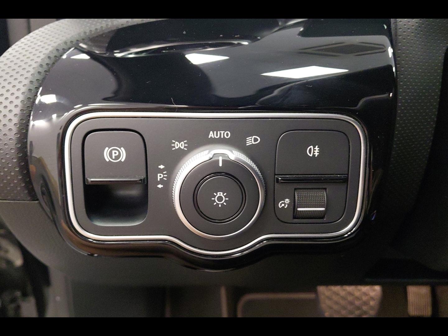 Image MERCEDES-BENZ Classe A 180 d 116ch Business Line 8G-DCT
