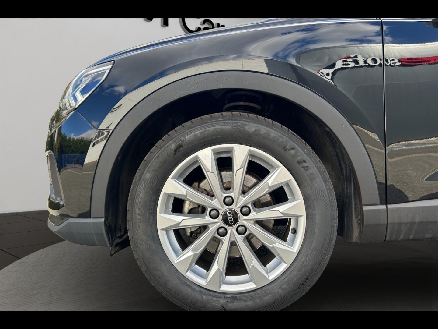 Image AUDI Q3 35 TFSI 150ch Design S tronic 7