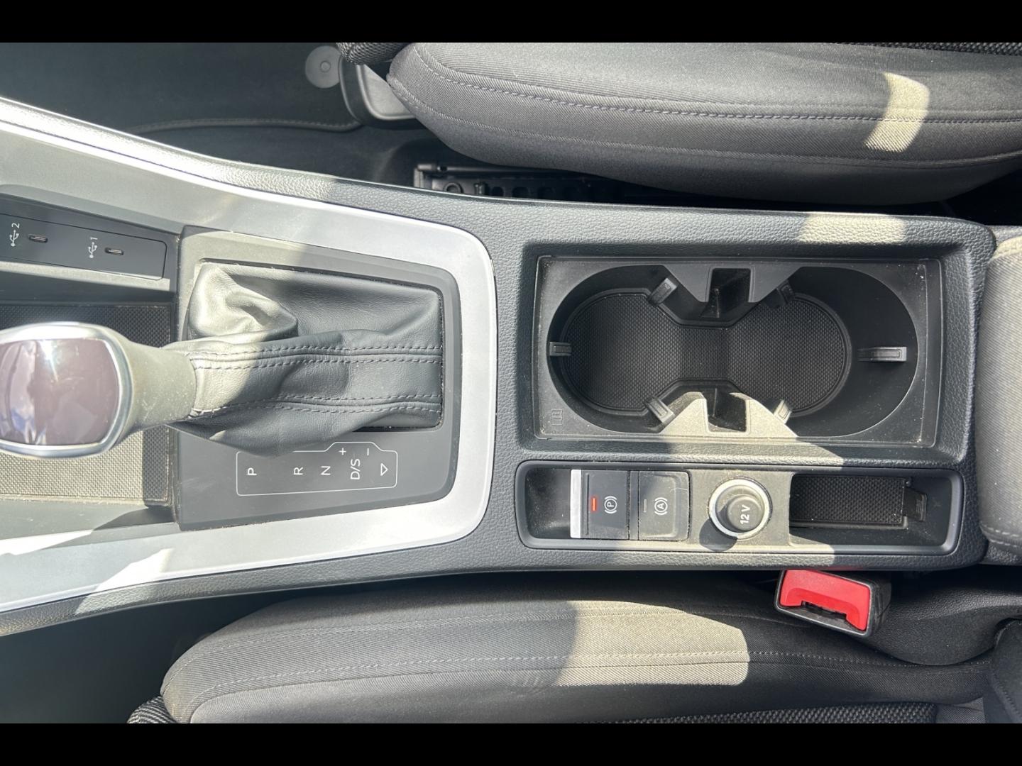 Image AUDI Q3 35 TFSI 150ch Design S tronic 7