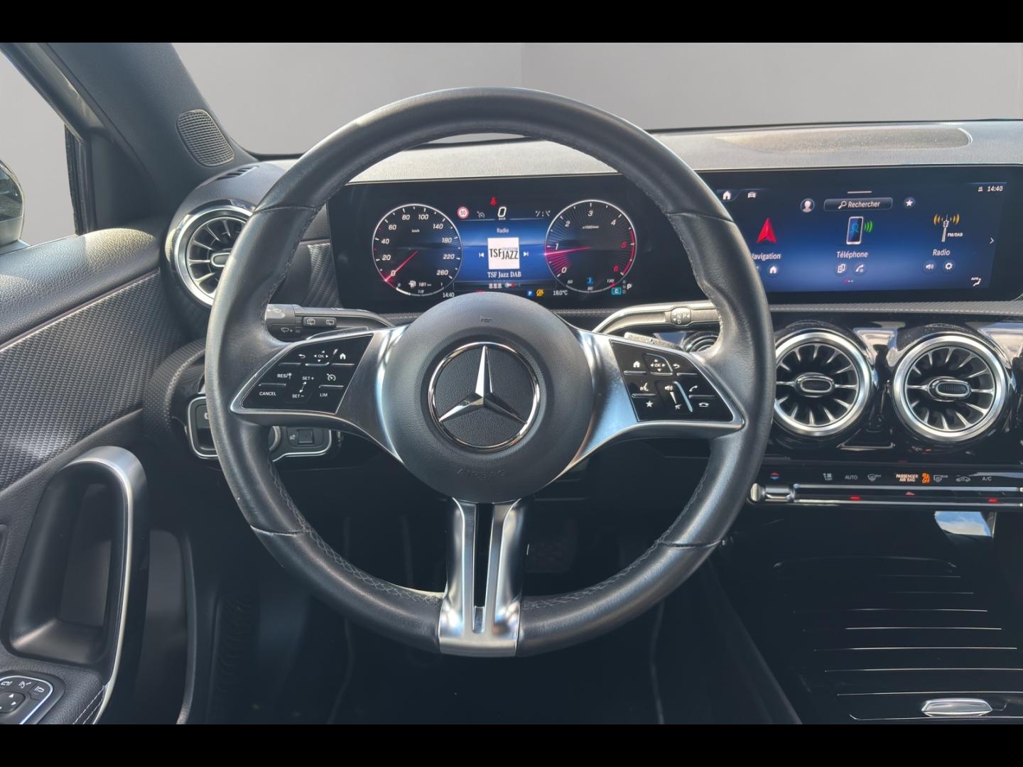 Image MERCEDES-BENZ Classe A 180 d 116ch Progressive Line 8G-DCT