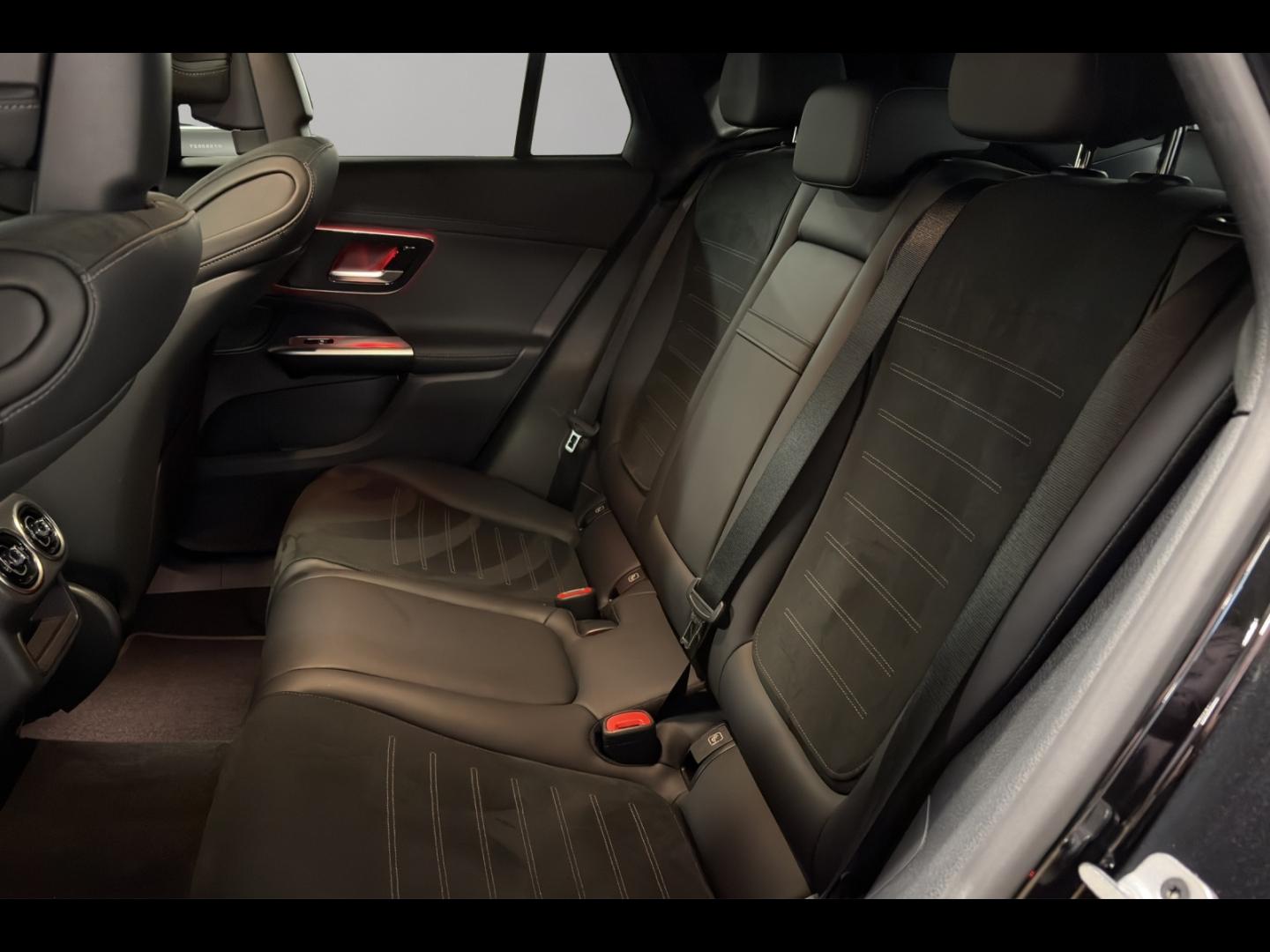 Image MERCEDES-BENZ GLC Coupé 300 e Hybrid 204+136ch AMG Line 4Matic 9G-Tronic