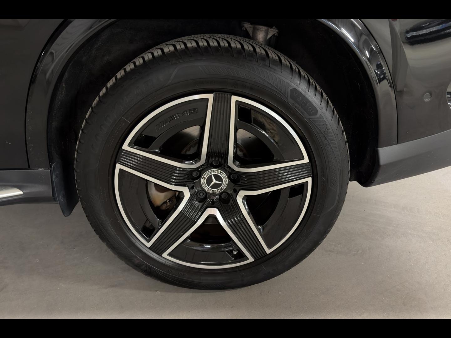 Image MERCEDES-BENZ GLC Coupé 300 e Hybrid 204+136ch AMG Line 4Matic 9G-Tronic