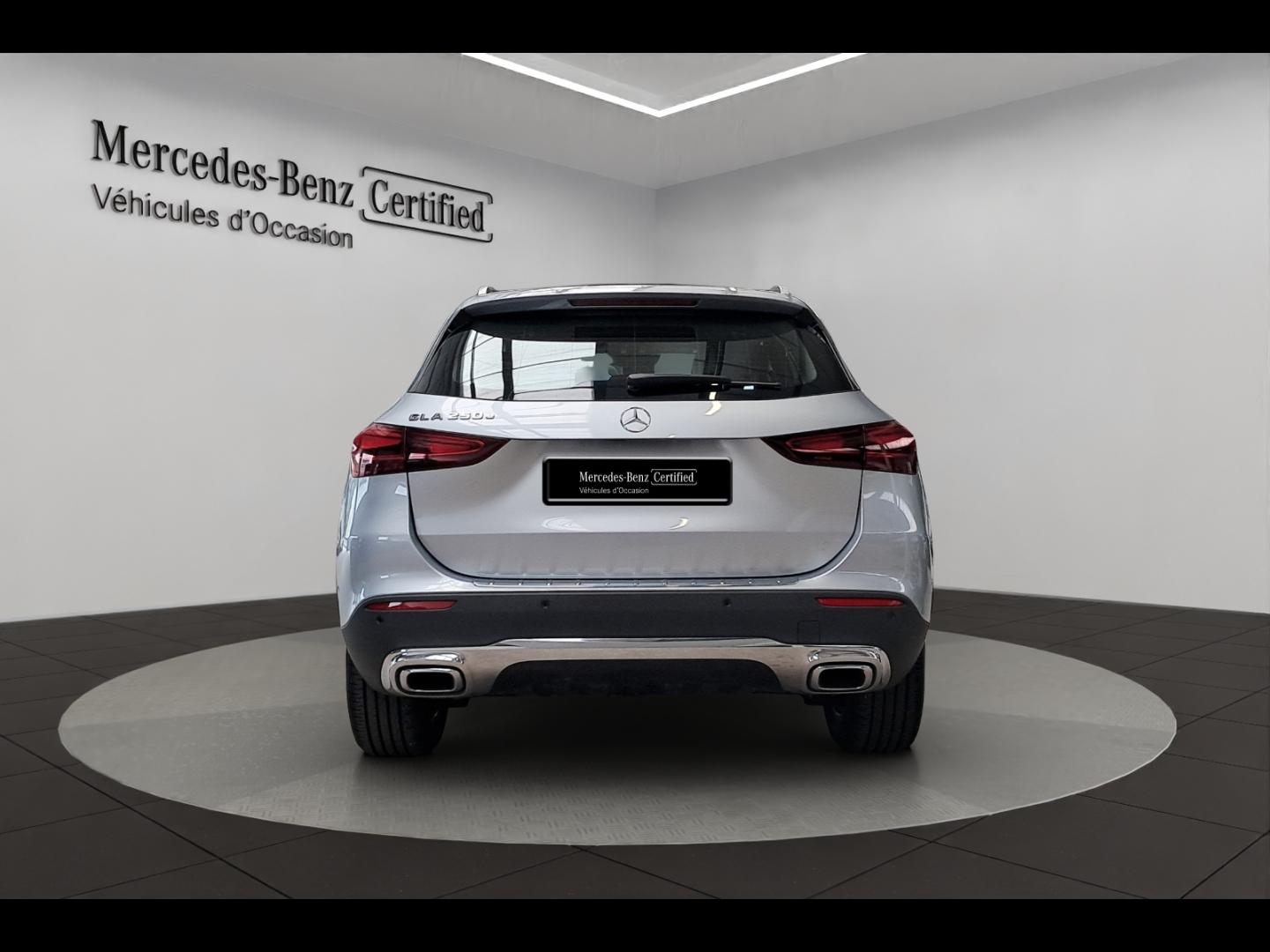 Image MERCEDES-BENZ GLA 250 e hybride rechargeable 218ch Progressive Line 8G-DCT
