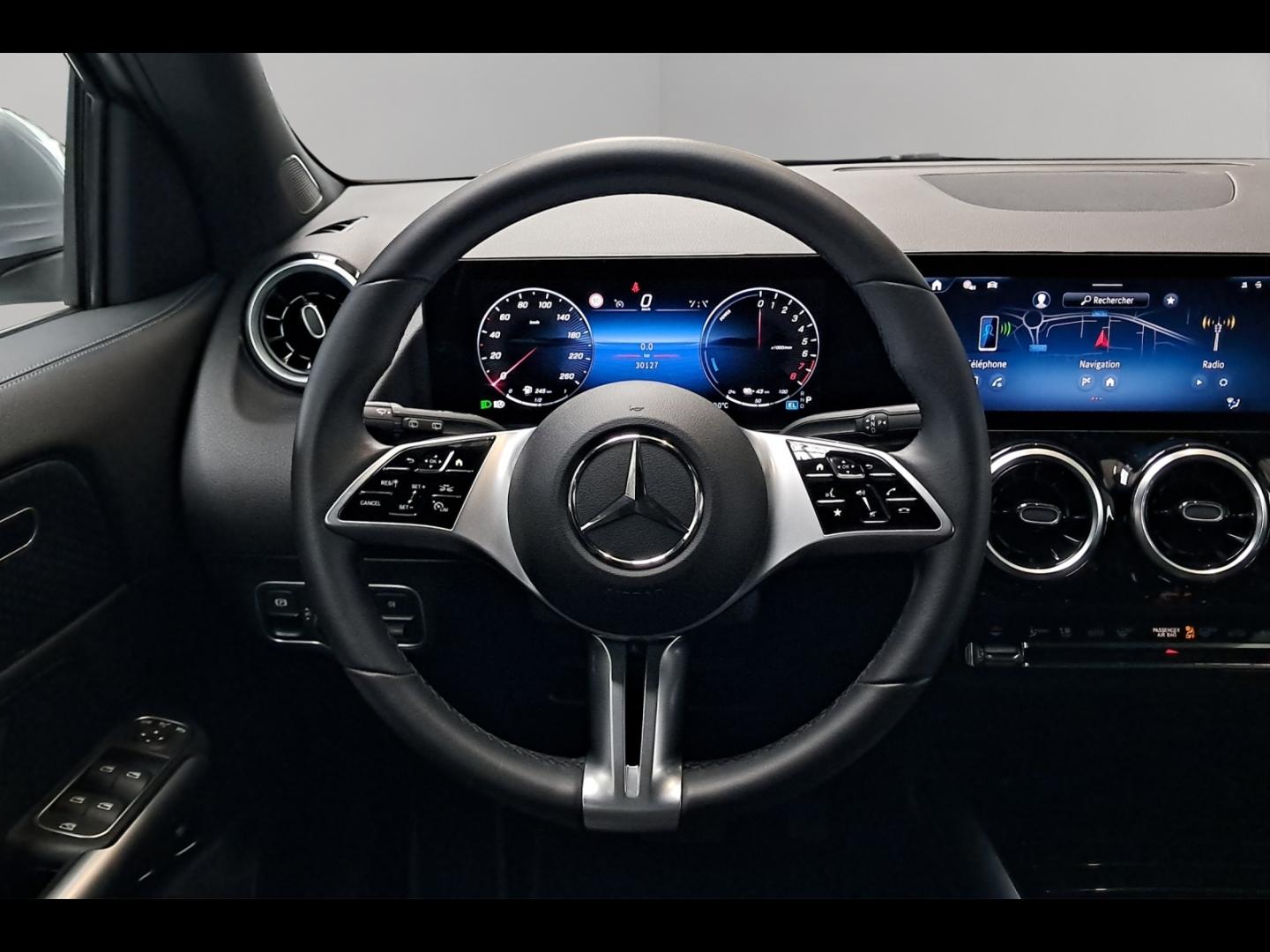Image MERCEDES-BENZ GLA 250 e hybride rechargeable 218ch Progressive Line 8G-DCT