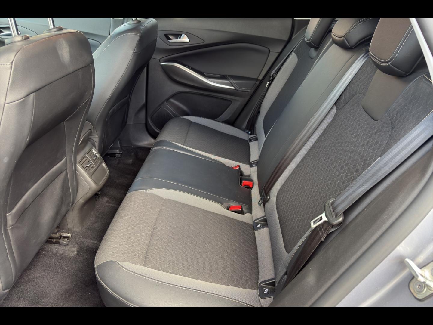 Image OPEL Grandland 1.2 Turbo 130ch GS Line