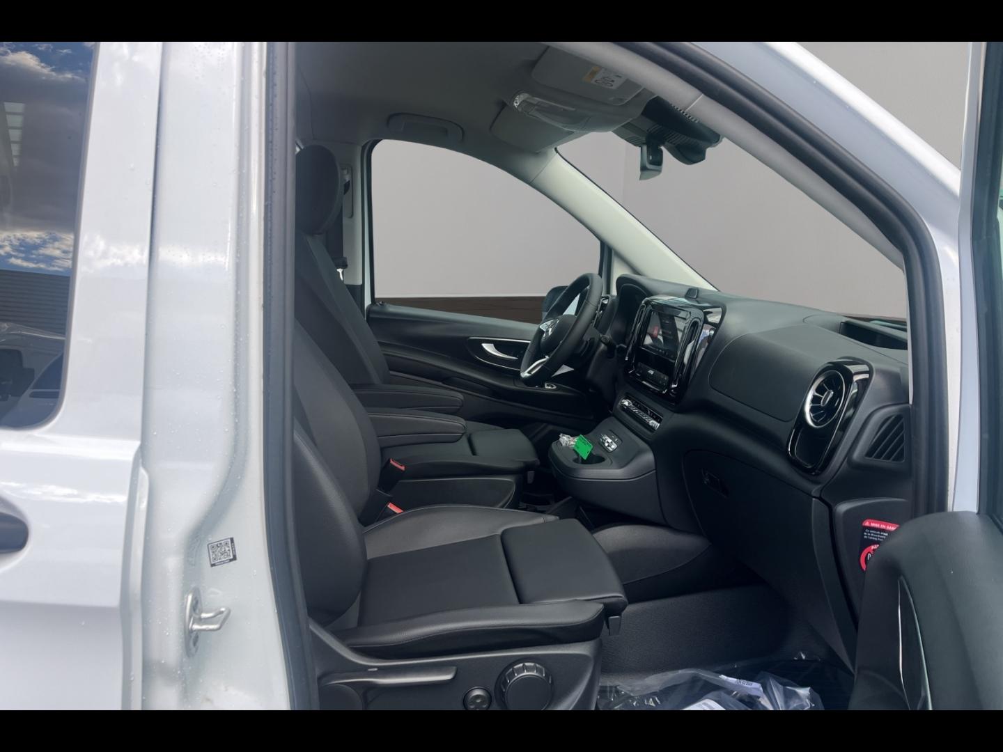 Image MERCEDES-BENZ Vito Fg 119 CDI Mixto Long Select Propulsion 9G-Tronic