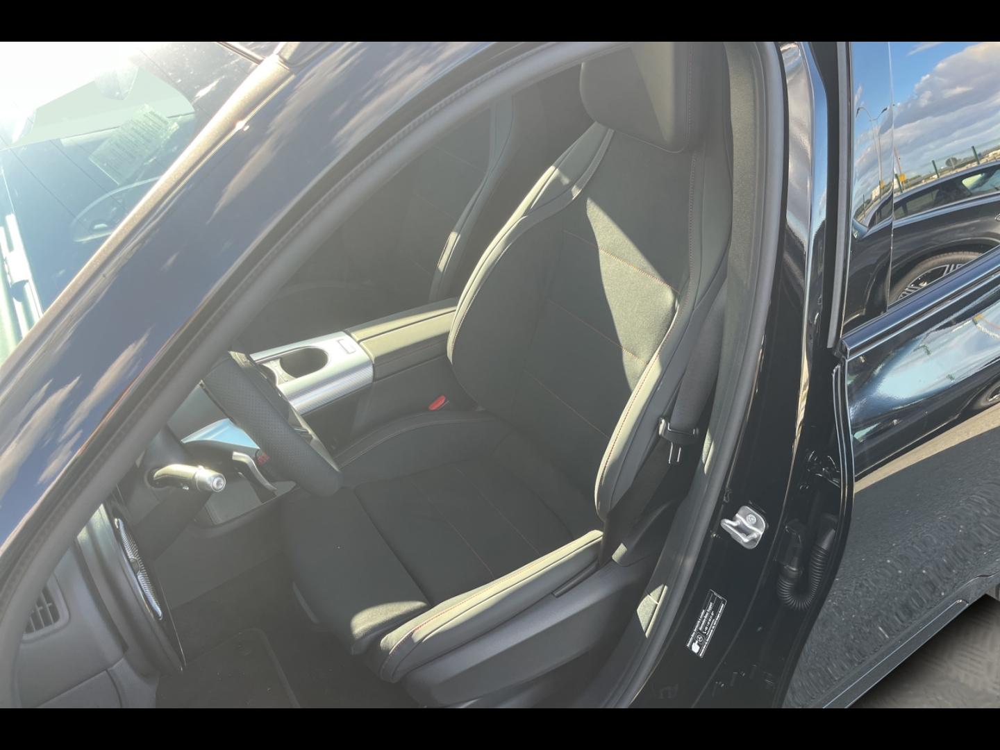 Image MERCEDES-BENZ GLB 200 163+30ch AMG Line 8G-eDCT