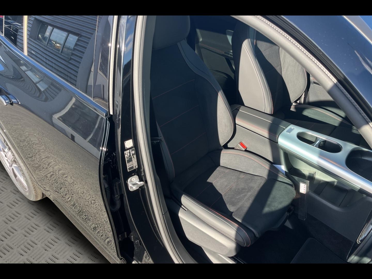 Image MERCEDES-BENZ GLB 200 163+30ch AMG Line 8G-eDCT