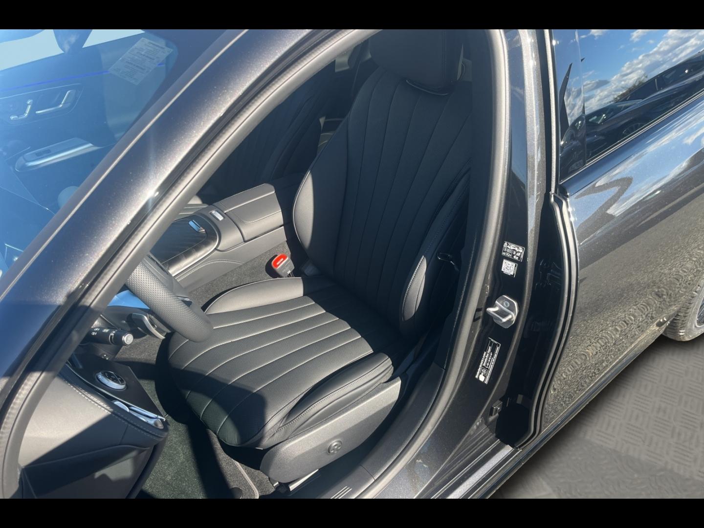 Image MERCEDES-BENZ Classe E Break 300 d e Hybrid EQ 197+129ch AMG Line+ 9G-Tronic