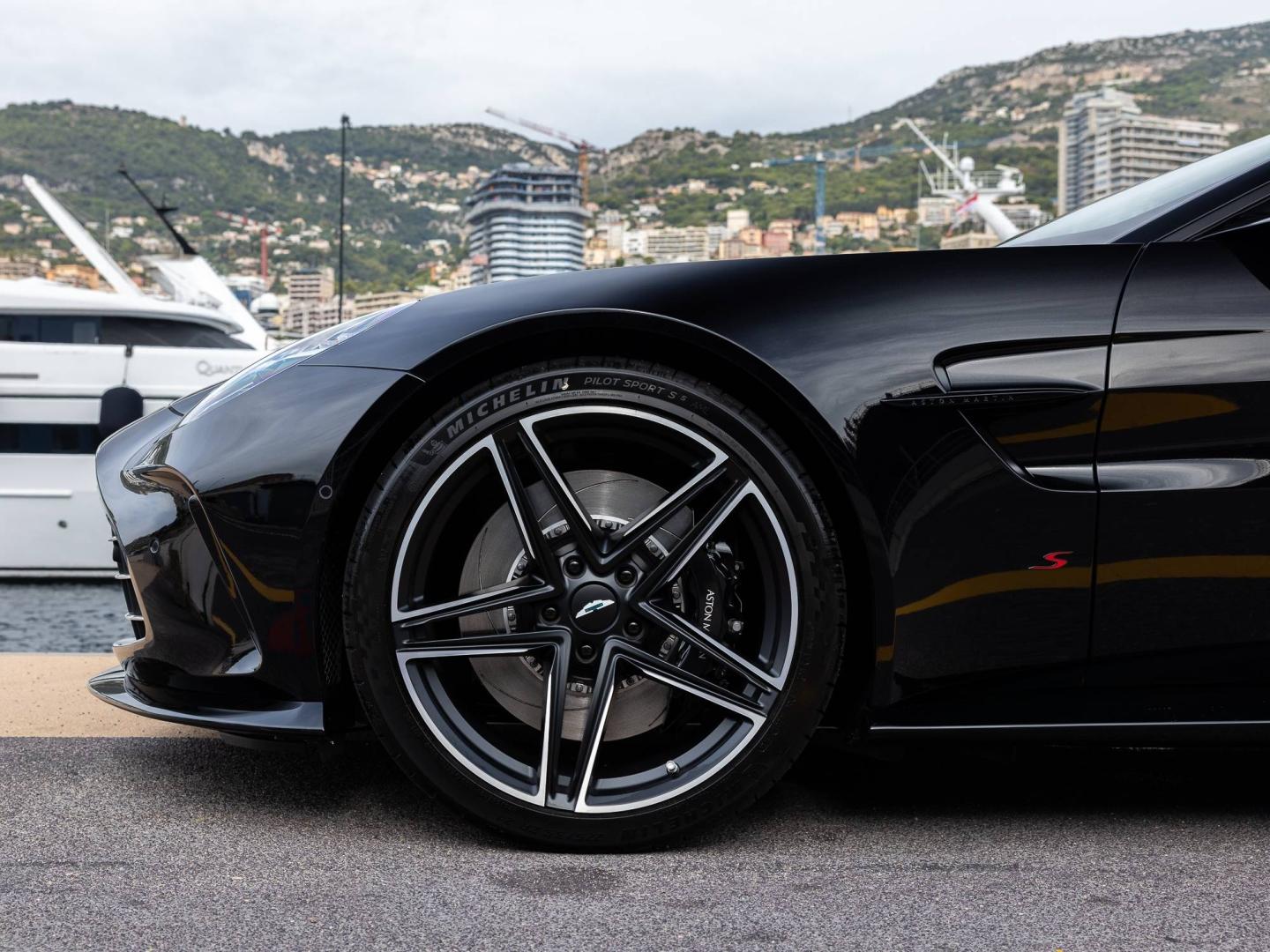 Image ASTON MARTIN VANTAGE S ROADTSER V8 S