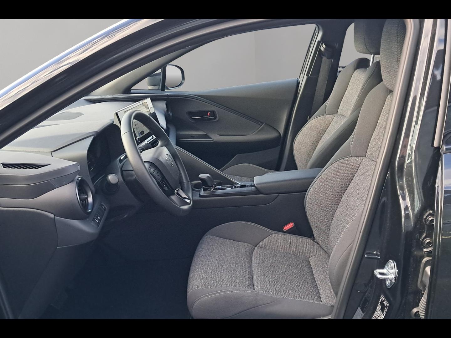 Image TOYOTA C-HR 1.8 Hybride 140ch Design MY25