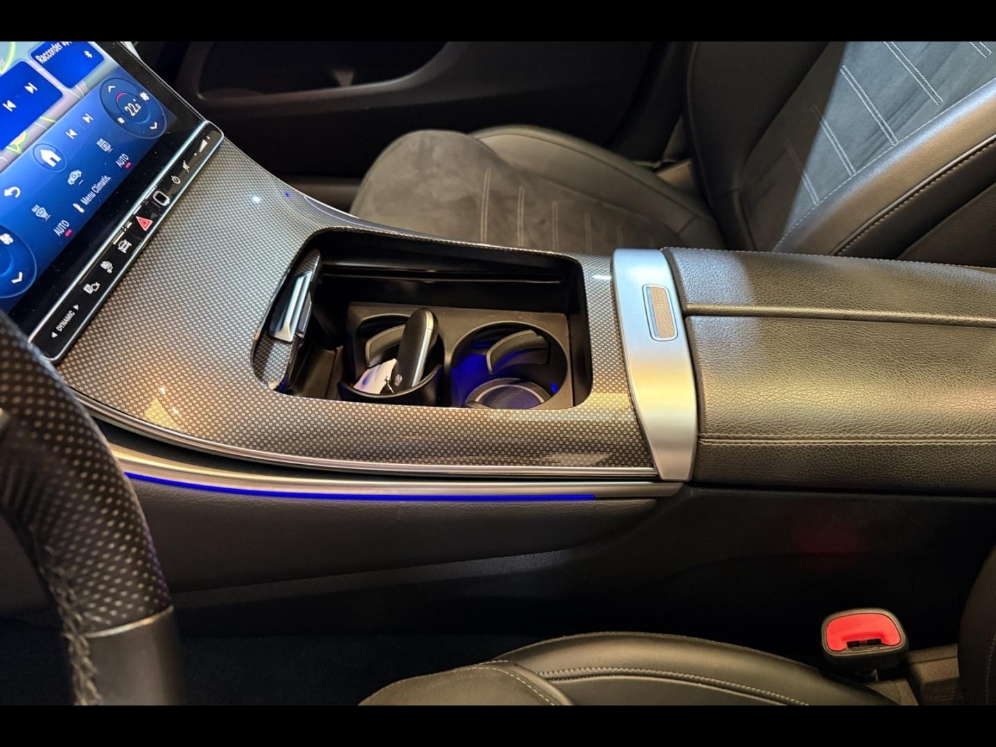 Image MERCEDES-BENZ GLC Coupé 300 d e Hybrid 197+136ch AMG Line 4Matic 9G-Tronic