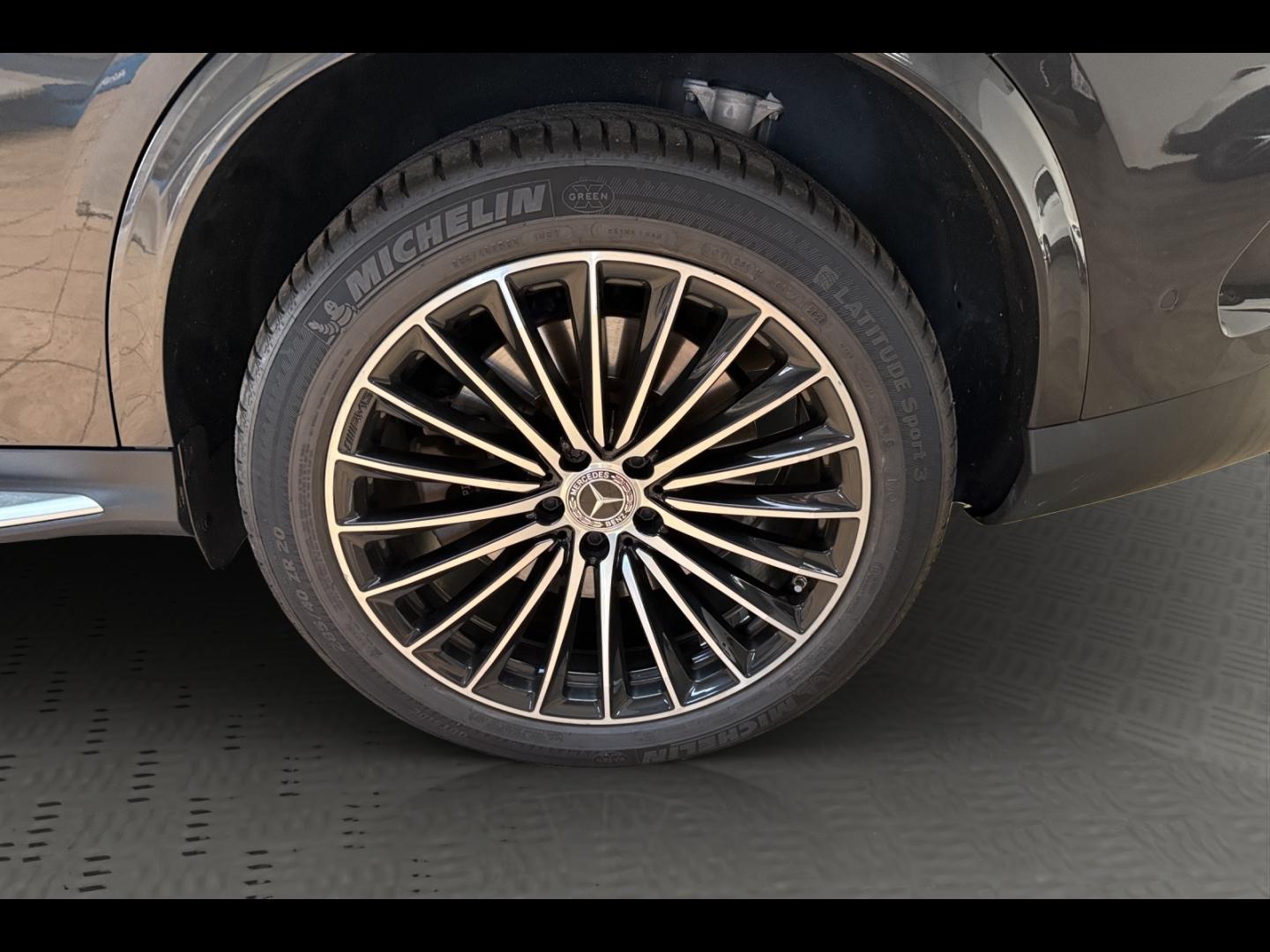 Image MERCEDES-BENZ GLC Coupé 300 d e Hybrid 197+136ch AMG Line 4Matic 9G-Tronic
