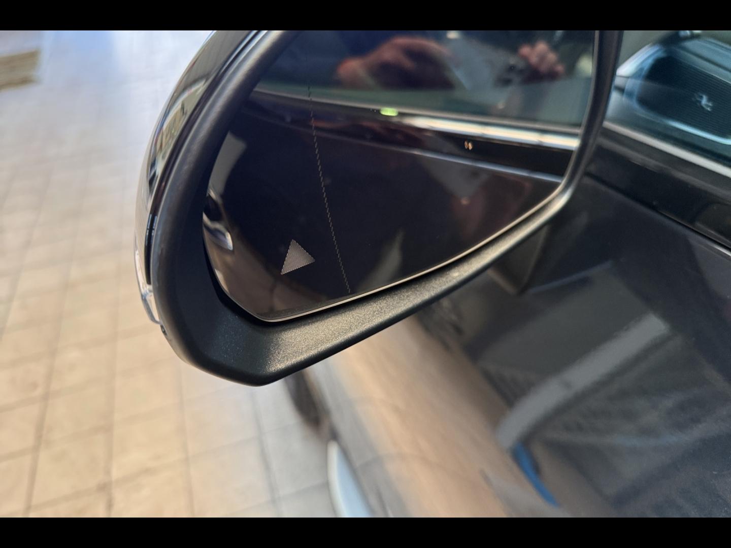 Image MERCEDES-BENZ GLC Coupé 300 d e Hybrid 197+136ch AMG Line 4Matic 9G-Tronic
