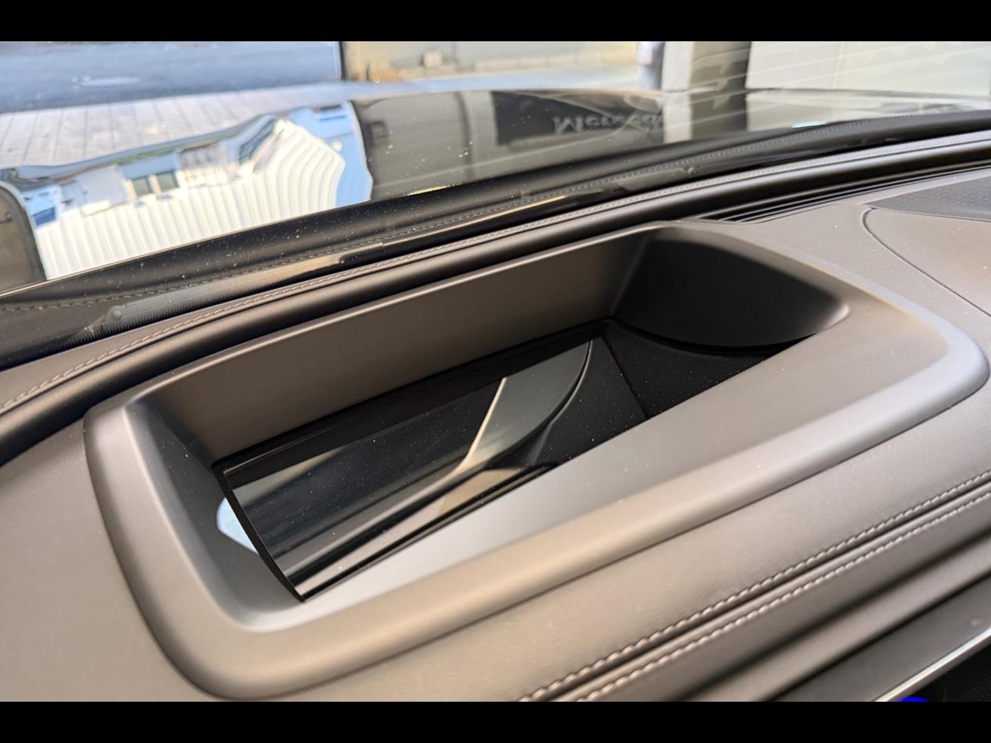 Image MERCEDES-BENZ GLC Coupé 300 d e Hybrid 197+136ch AMG Line 4Matic 9G-Tronic