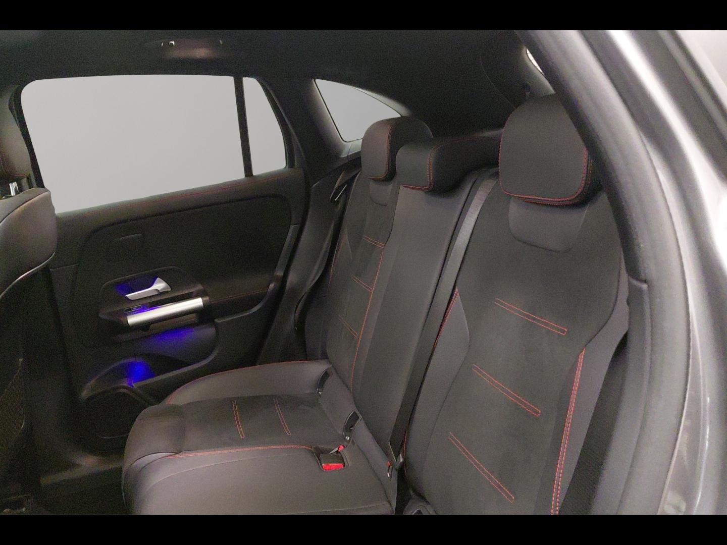 Image MERCEDES-BENZ GLA 200 d 150ch AMG Line 8G-DCT