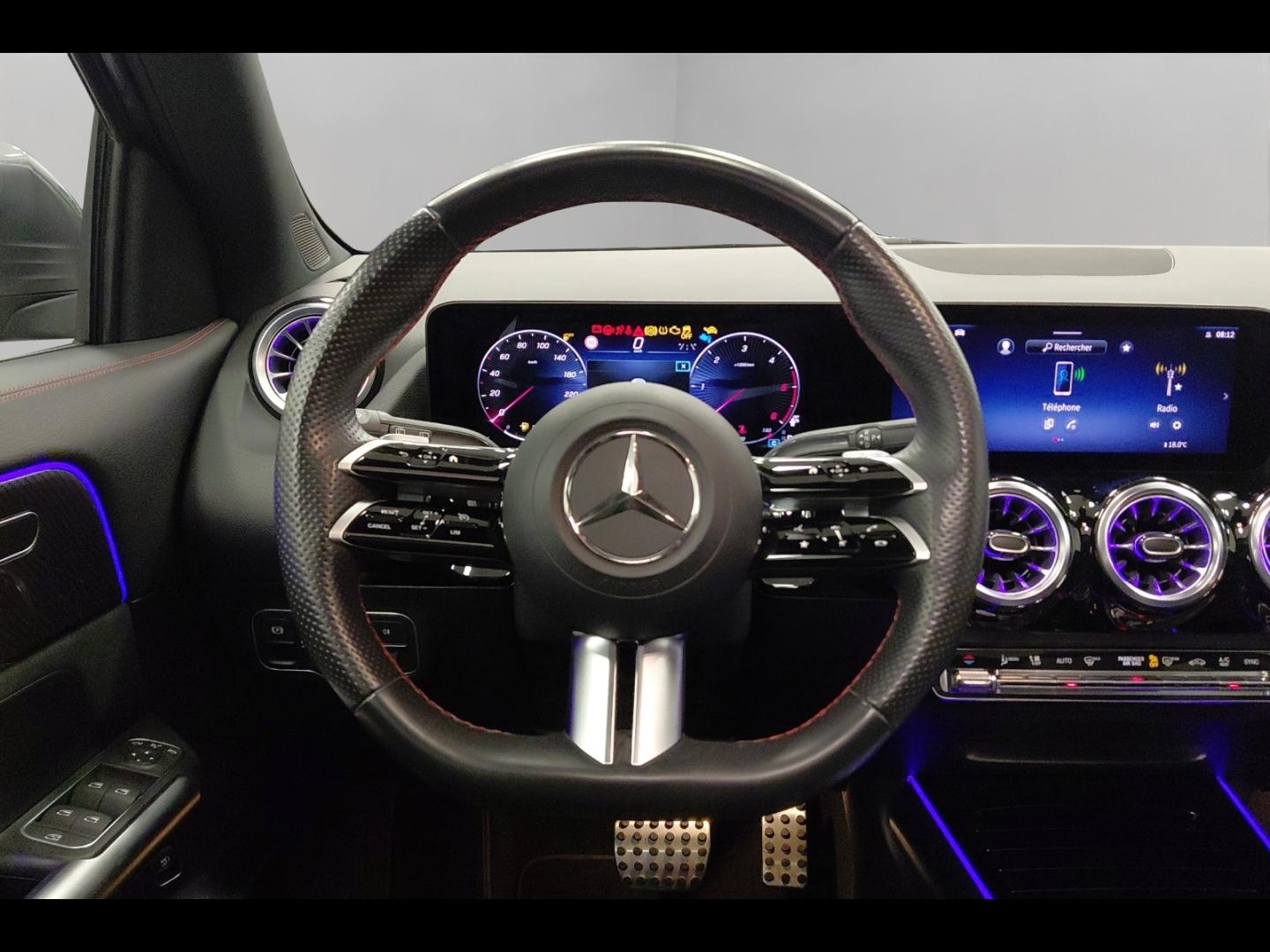 Image MERCEDES-BENZ GLA 200 d 150ch AMG Line 8G-DCT