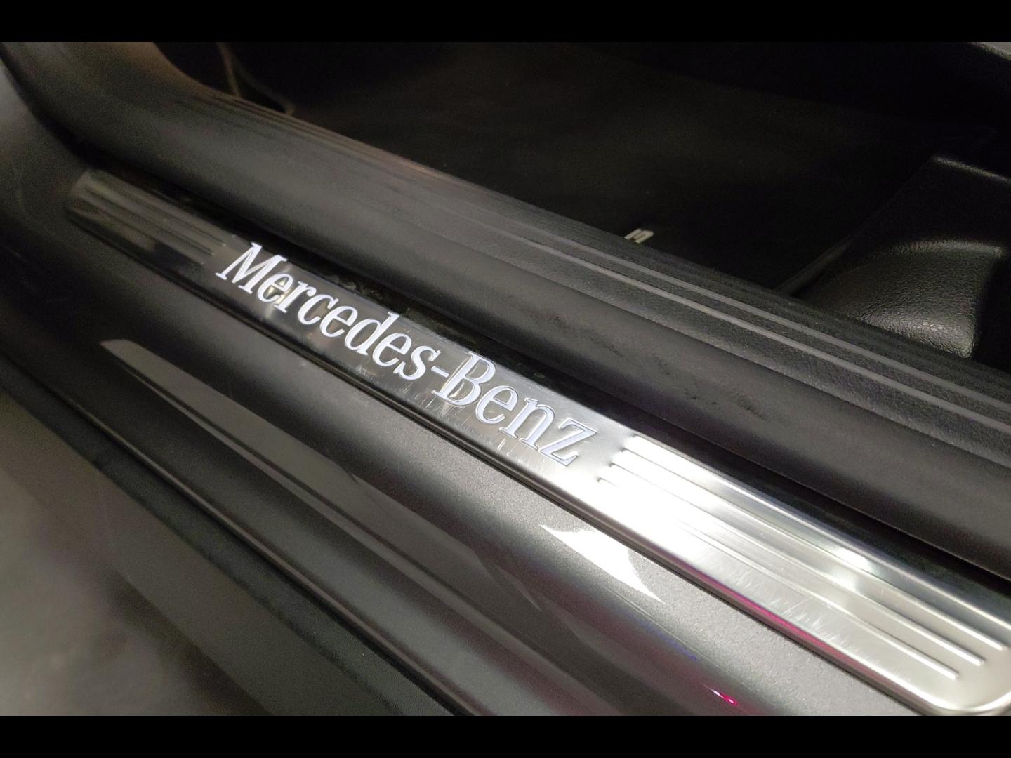 Image MERCEDES-BENZ GLA 200 d 150ch AMG Line 8G-DCT