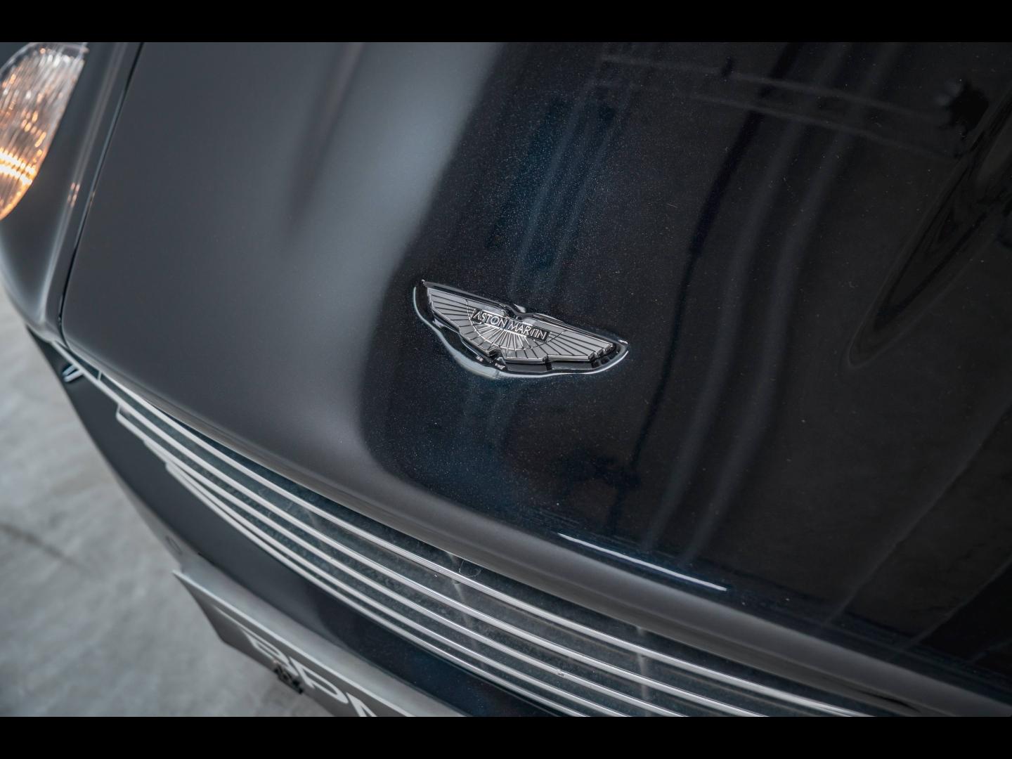 Image ASTON MARTIN DBS Coupé V12 5.9 Touchtronic2
