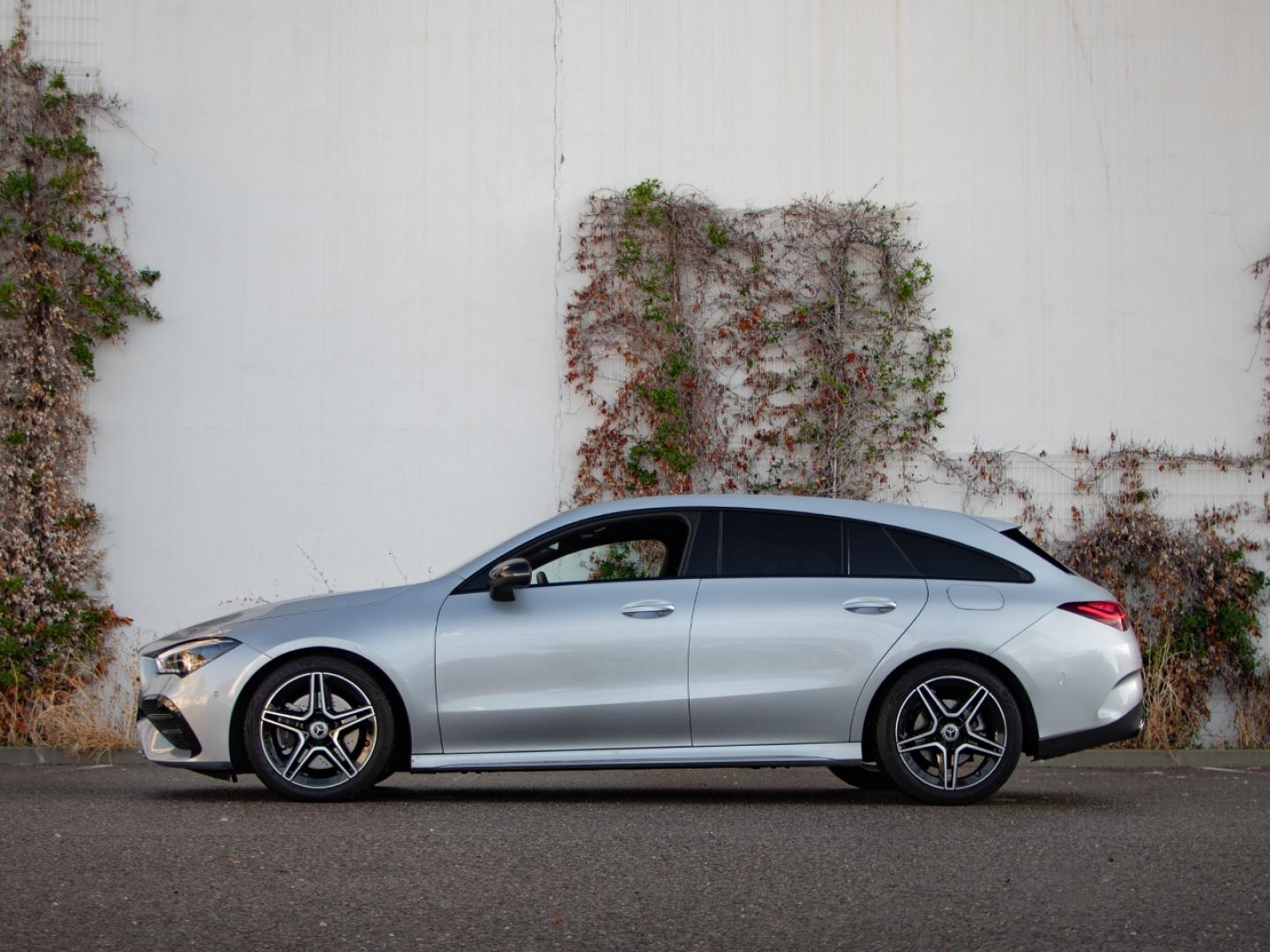 Image MERCEDES-BENZ CLA Shooting Brake 200 d 150ch AMG Line 8G-DCT