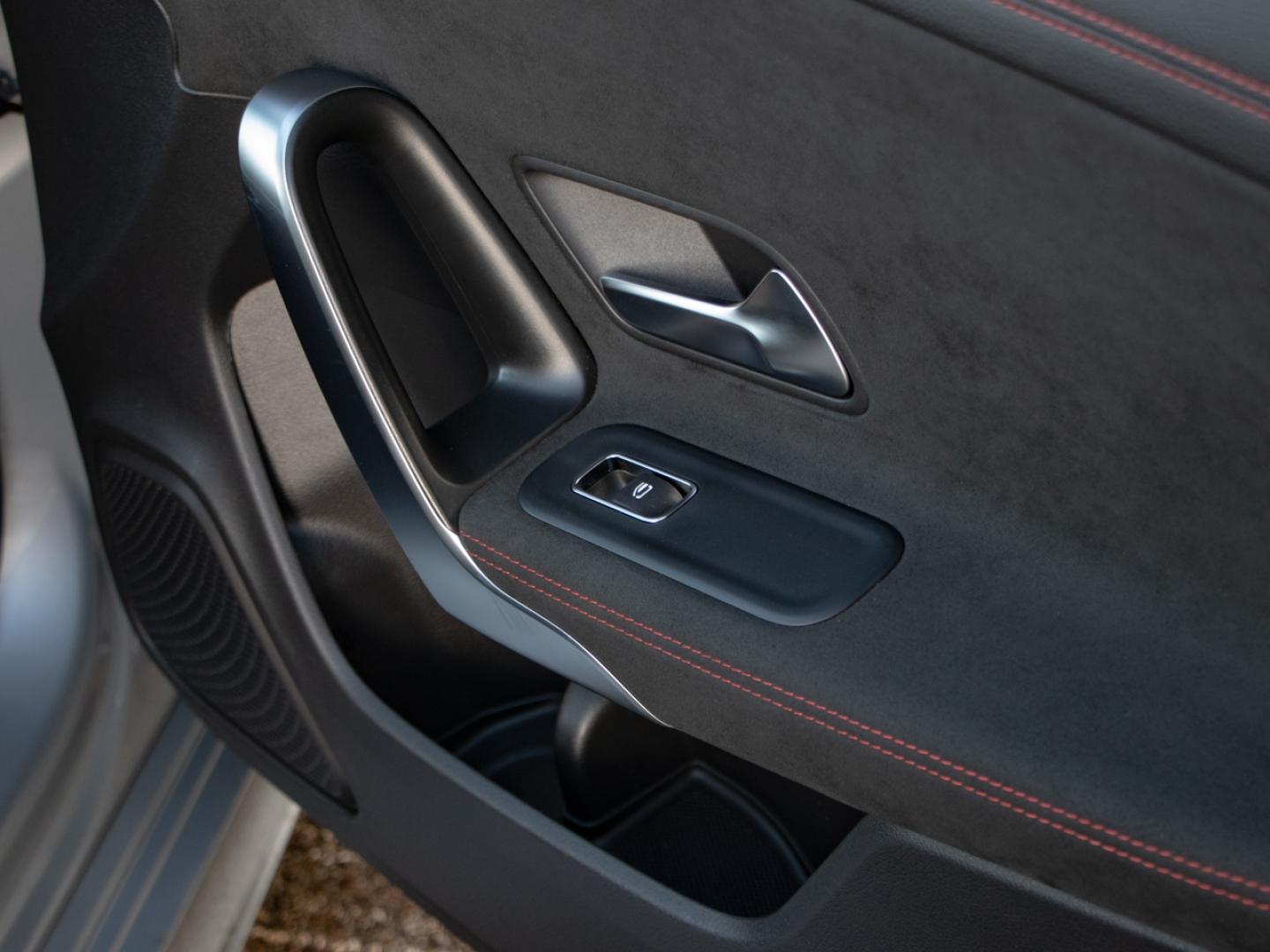 Image MERCEDES-BENZ CLA Shooting Brake 200 d 150ch AMG Line 8G-DCT