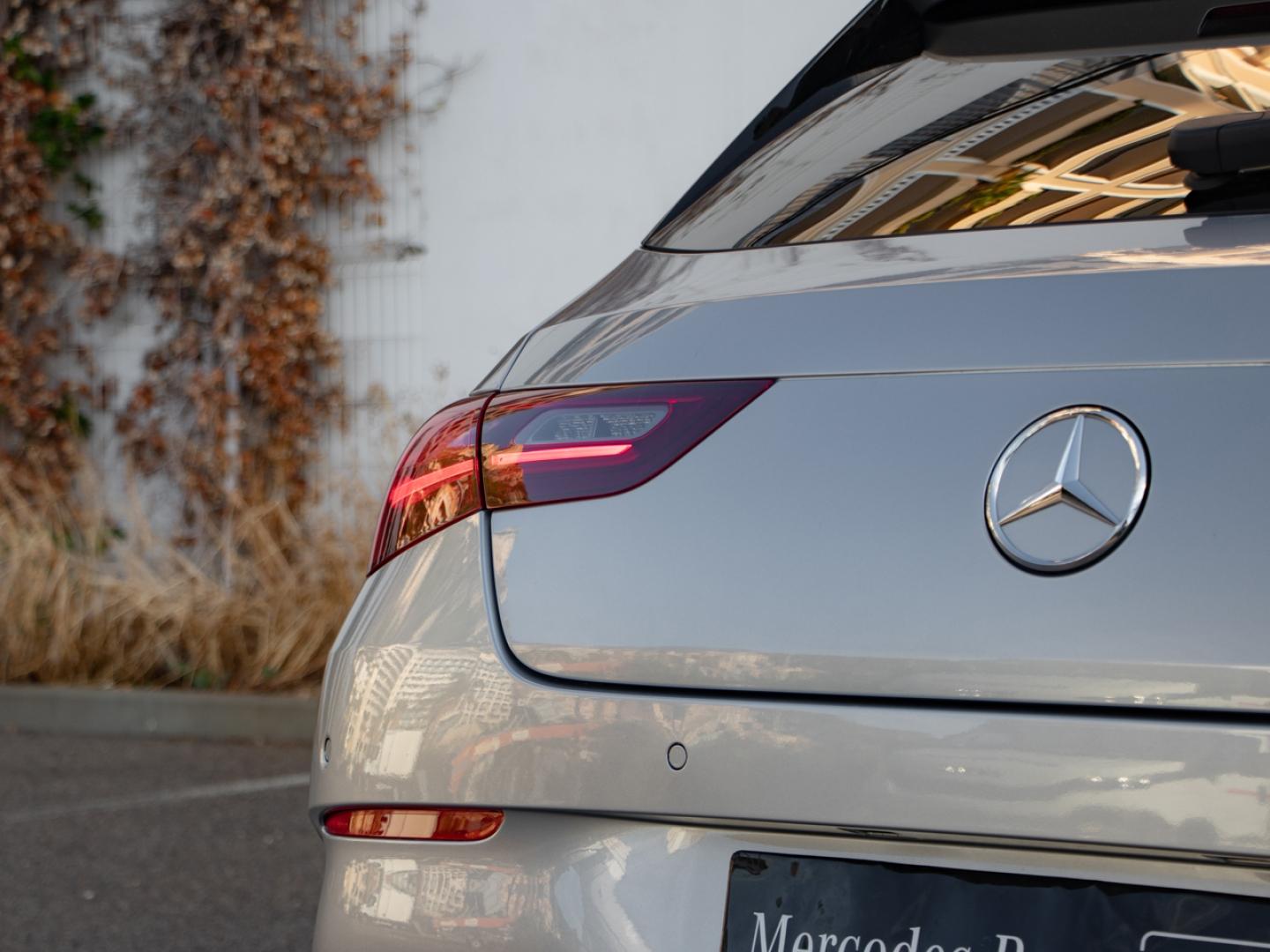 Image MERCEDES-BENZ CLA Shooting Brake 200 d 150ch AMG Line 8G-DCT