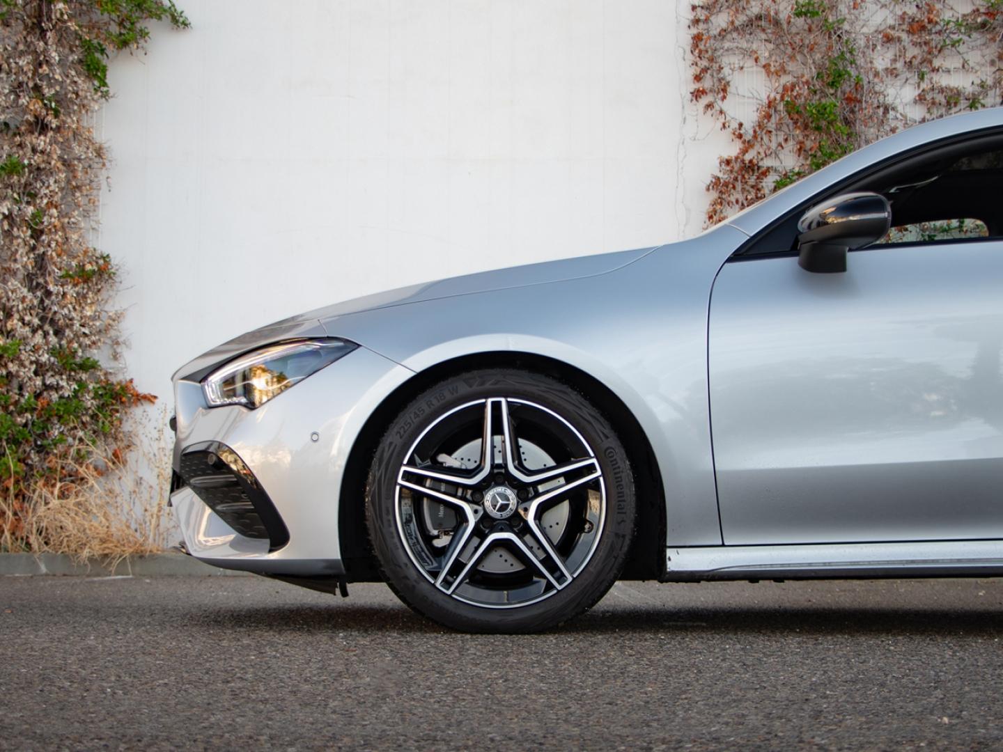 Image MERCEDES-BENZ CLA Shooting Brake 200 d 150ch AMG Line 8G-DCT