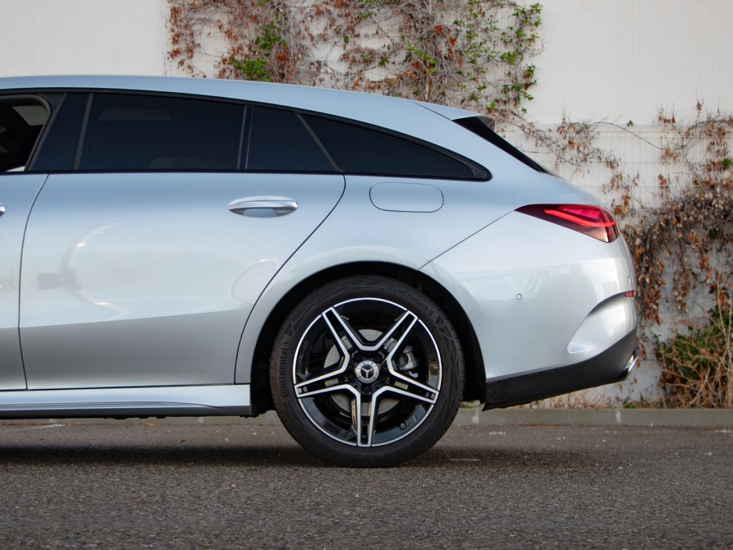 Image MERCEDES-BENZ CLA Shooting Brake 200 d 150ch AMG Line 8G-DCT
