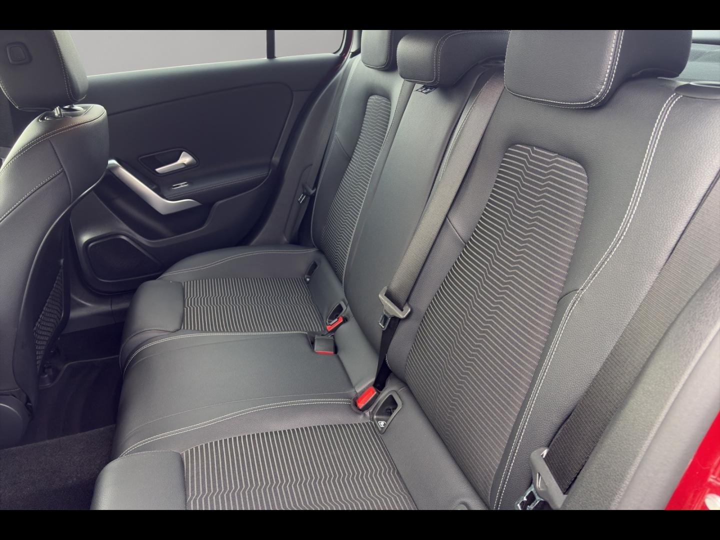 Image MERCEDES-BENZ Classe A 180 d 116ch Progressive Line 8G-DCT