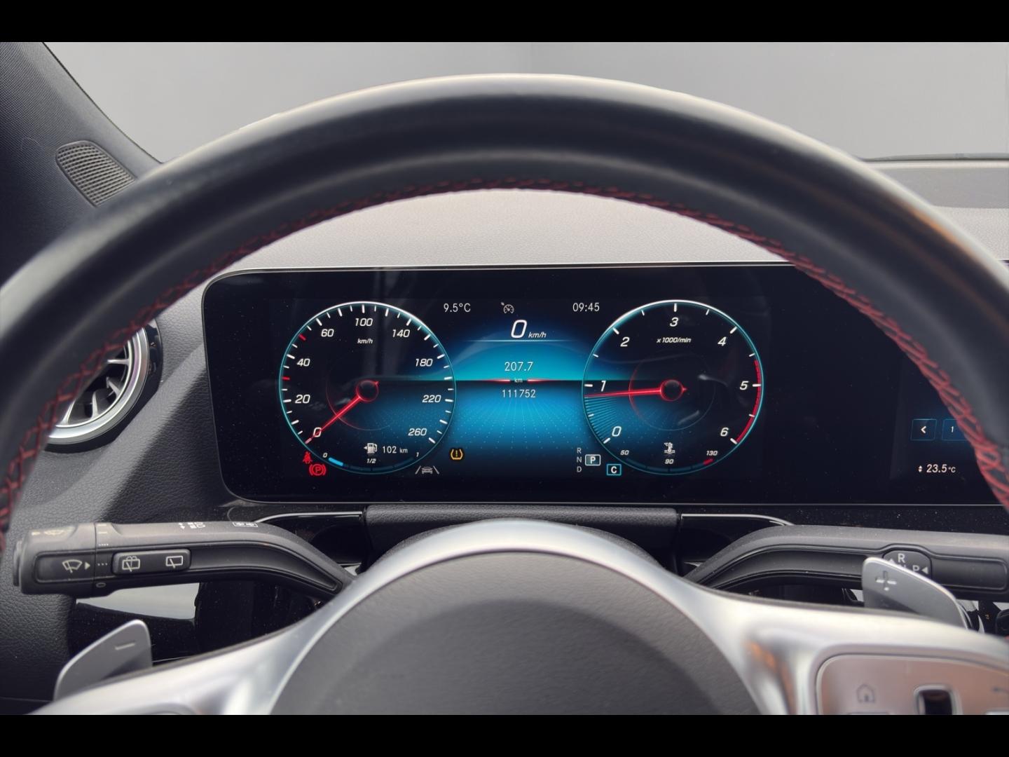 Image MERCEDES-BENZ GLA 200 d 150ch AMG Line 8G-DCT