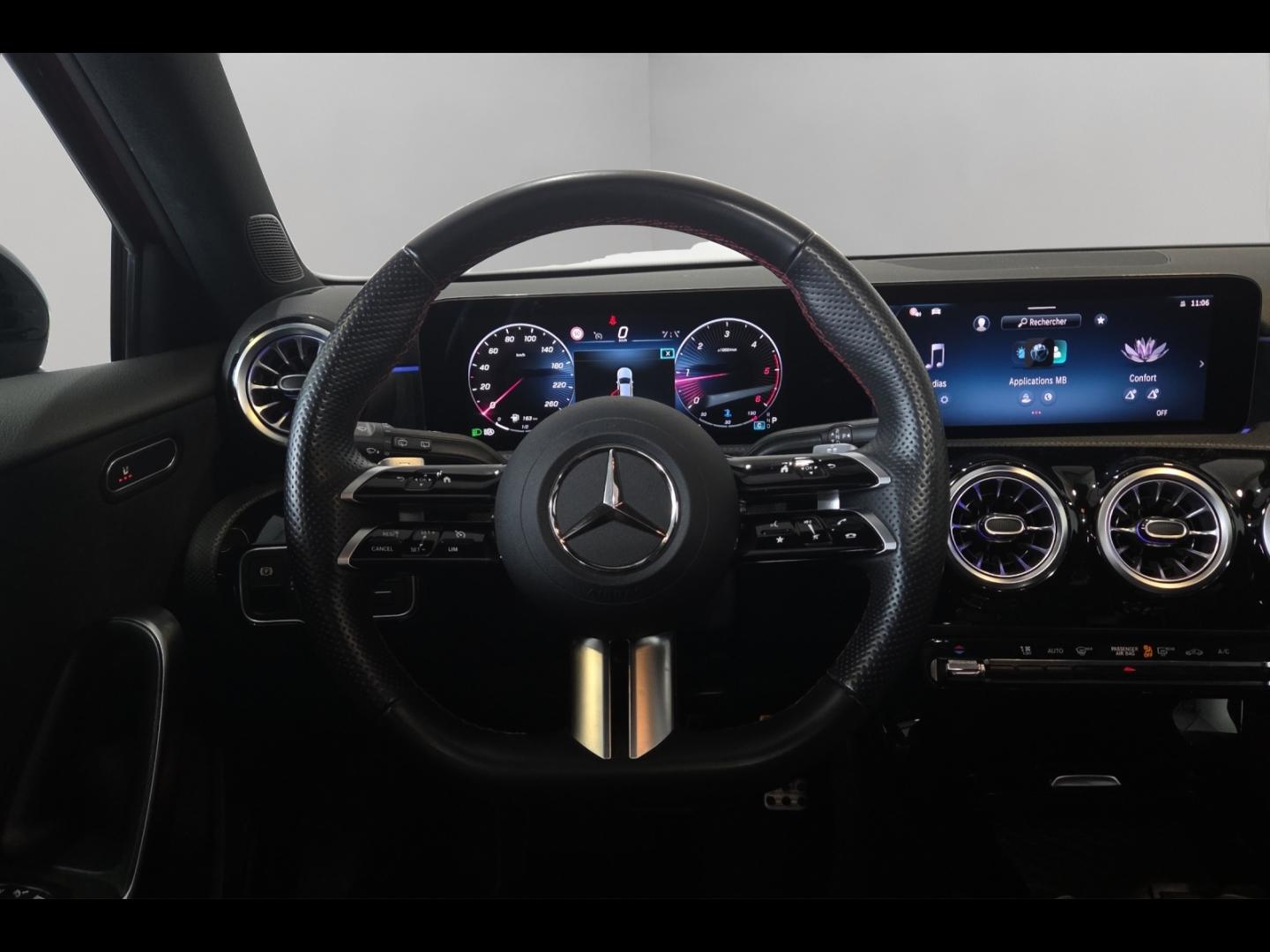 Image MERCEDES-BENZ Classe A 180 d 116ch AMG Line 8G-DCT