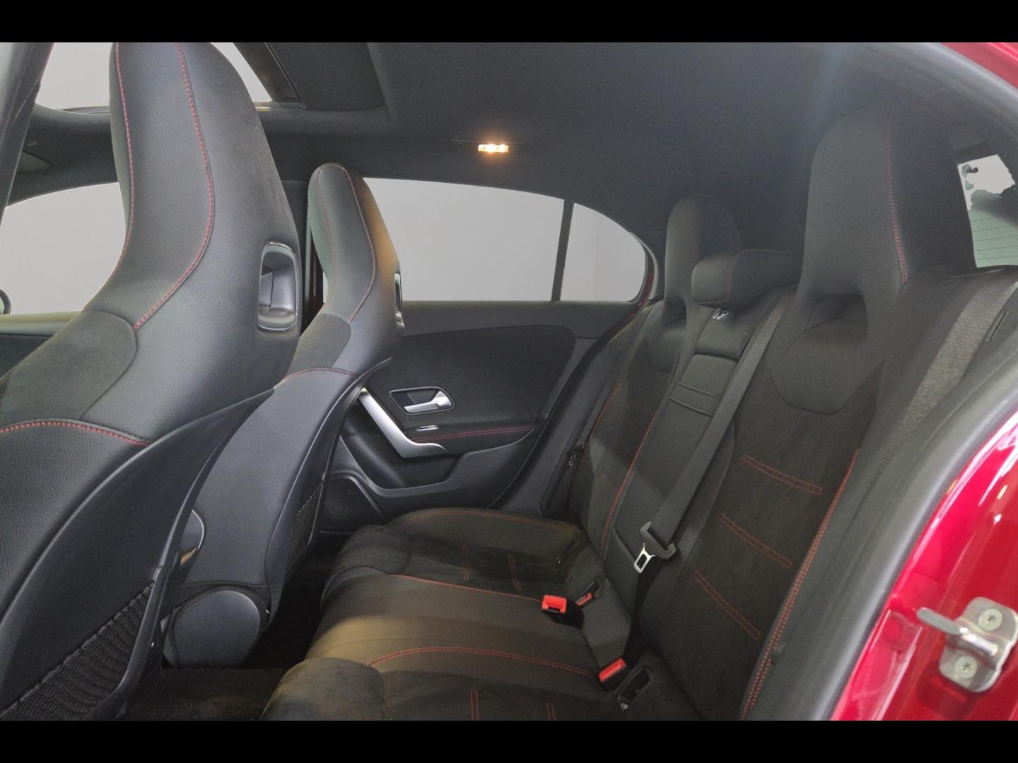 Image MERCEDES-BENZ Classe A 180 d 116ch AMG Line 8G-DCT