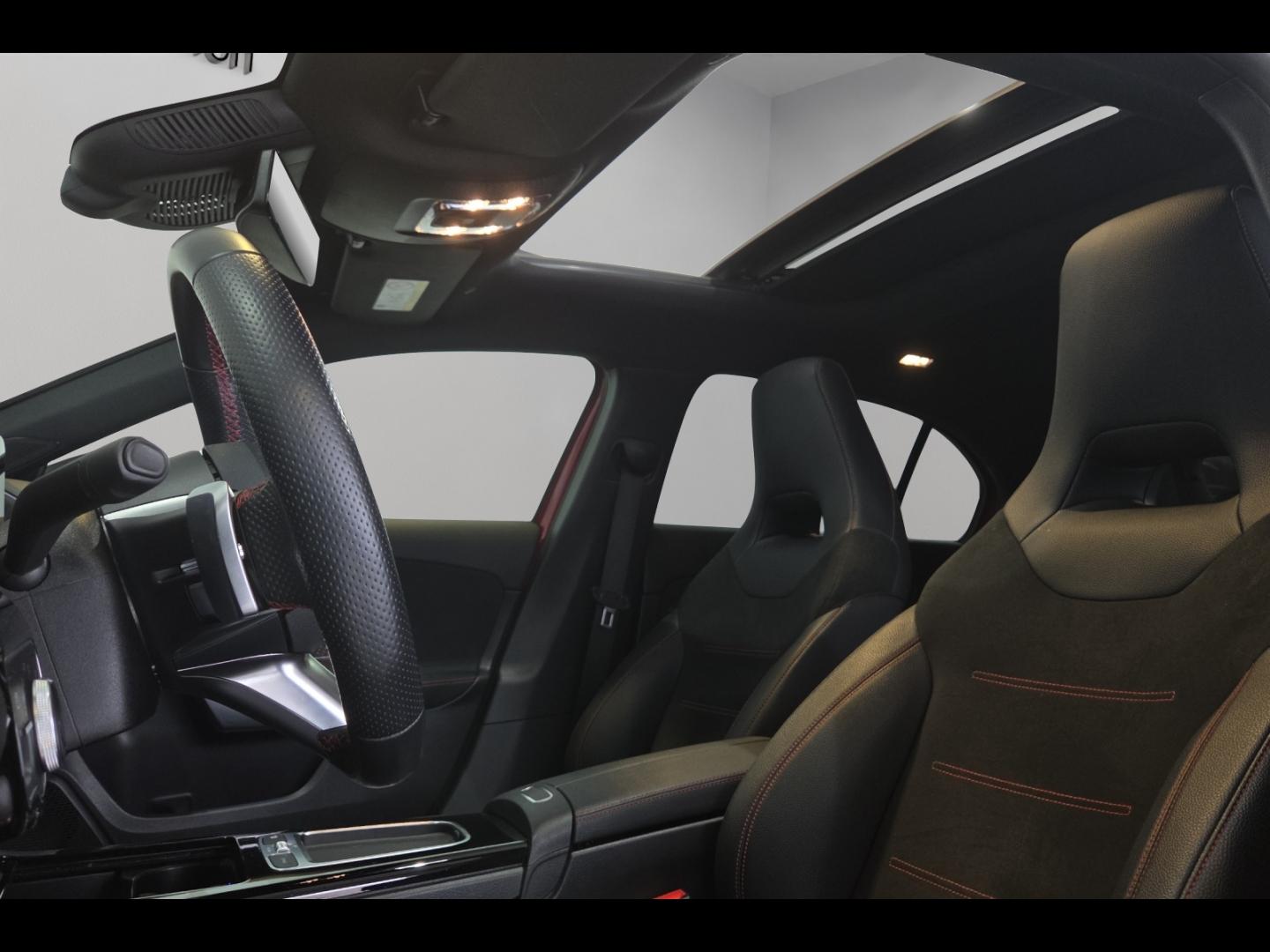 Image MERCEDES-BENZ Classe A 180 d 116ch AMG Line 8G-DCT