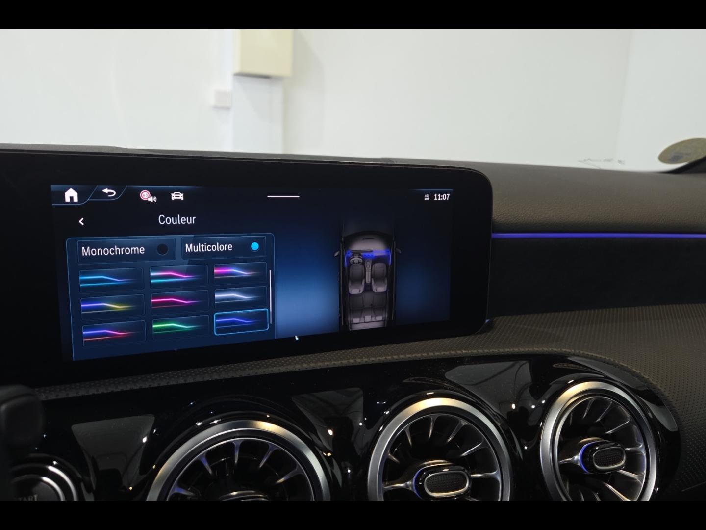 Image MERCEDES-BENZ Classe A 180 d 116ch AMG Line 8G-DCT