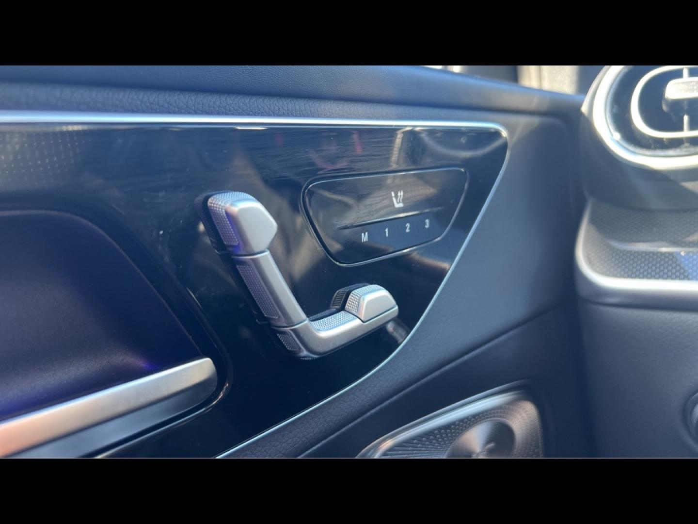 Image MERCEDES-BENZ GLC Coupé 300 e Hybrid 204+136ch AMG Line 4Matic 9G-Tronic