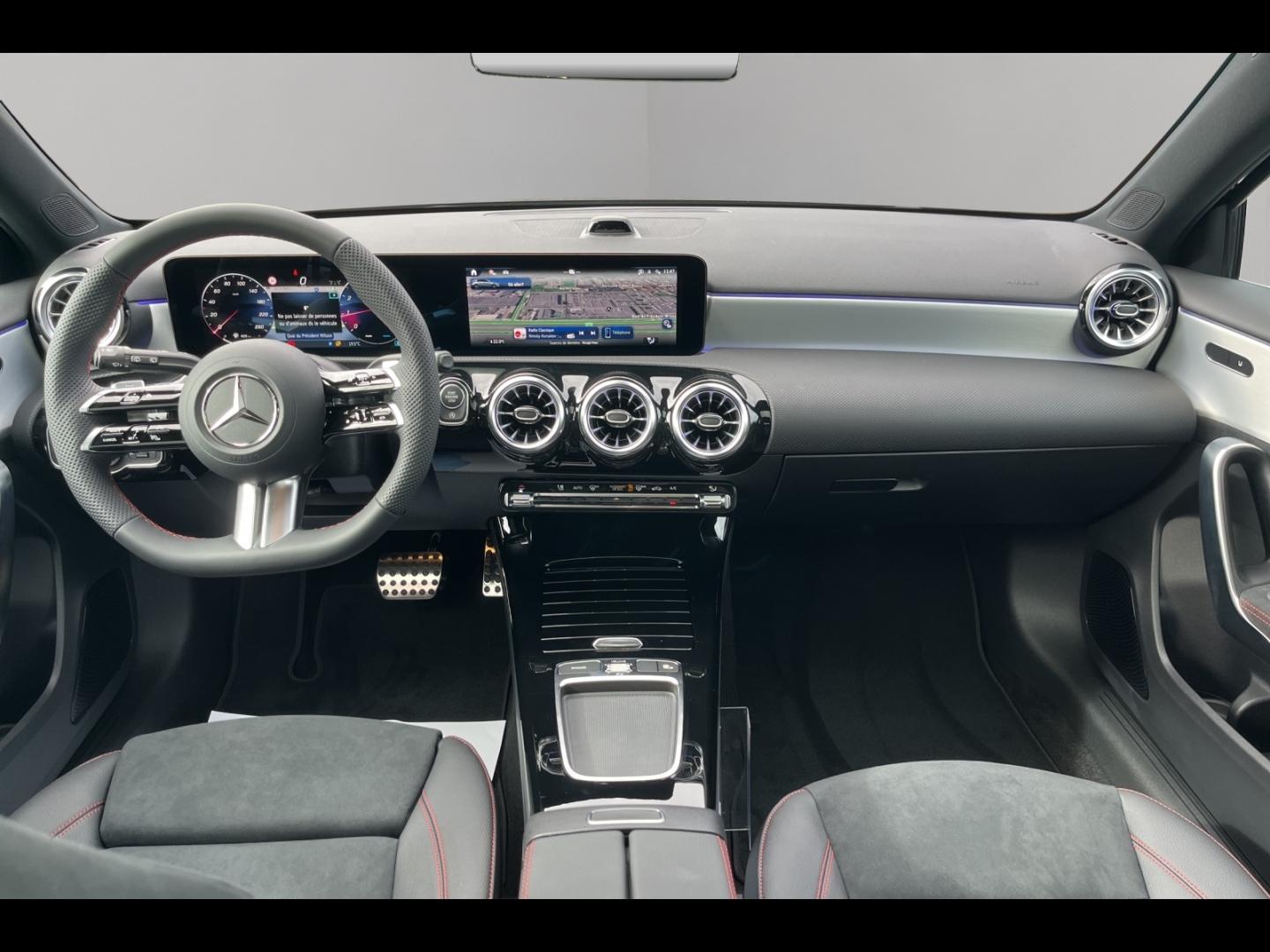 Image MERCEDES-BENZ Classe A 180 136ch Star Edition 7G-DCT