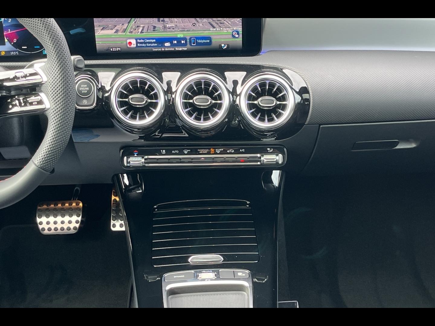Image MERCEDES-BENZ Classe A 180 136ch Star Edition 7G-DCT