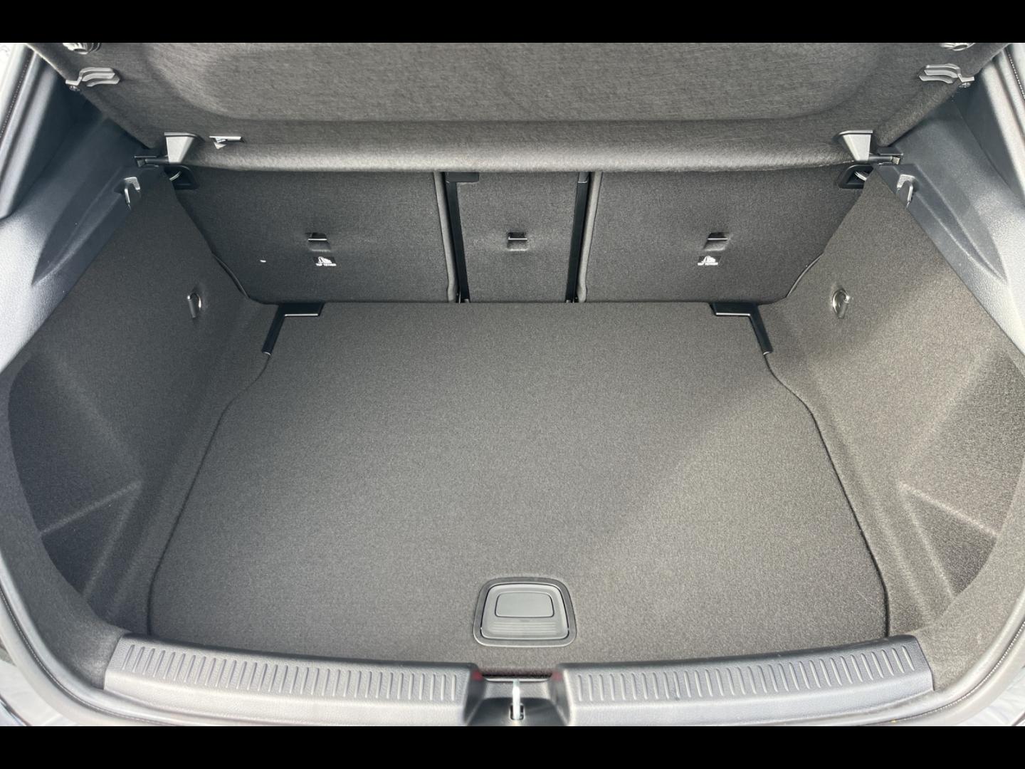 Image MERCEDES-BENZ Classe A 180 136ch Star Edition 7G-DCT
