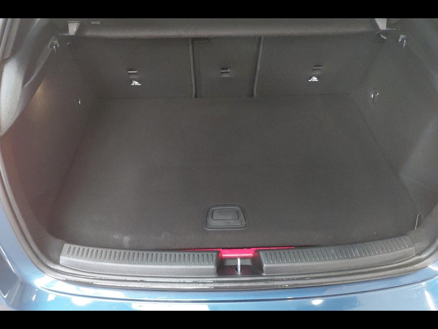 Image MERCEDES-BENZ Classe A 250 e 160+102ch Business Line 8G-DCT 8cv