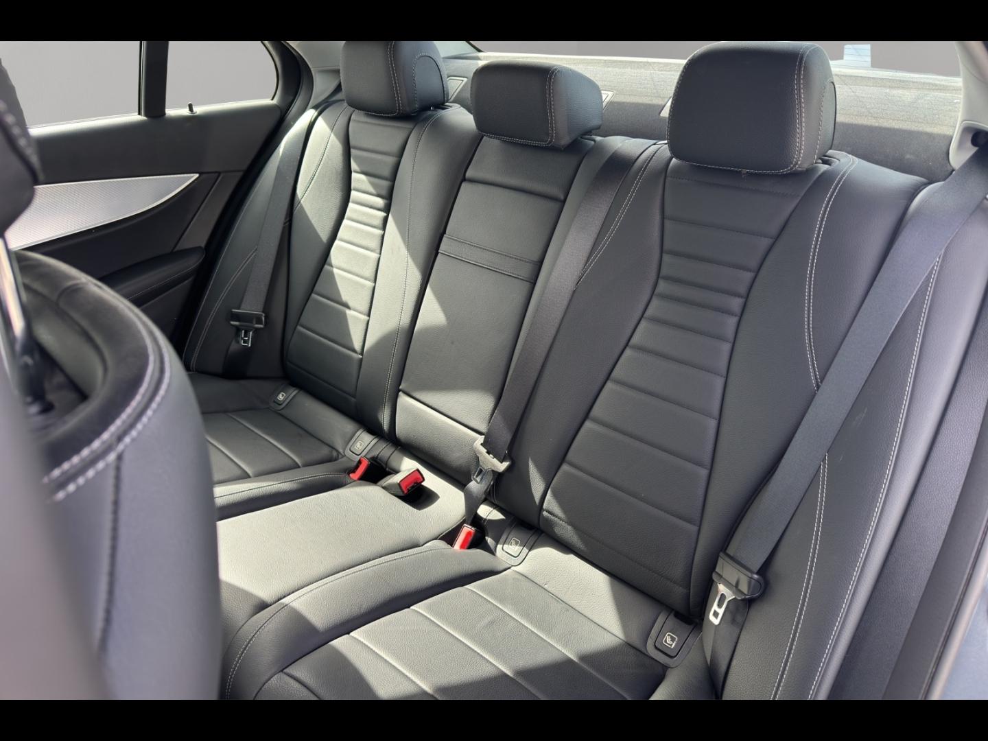 Image MERCEDES-BENZ Classe E 220 d 194ch Avantgarde Line 9G-Tronic