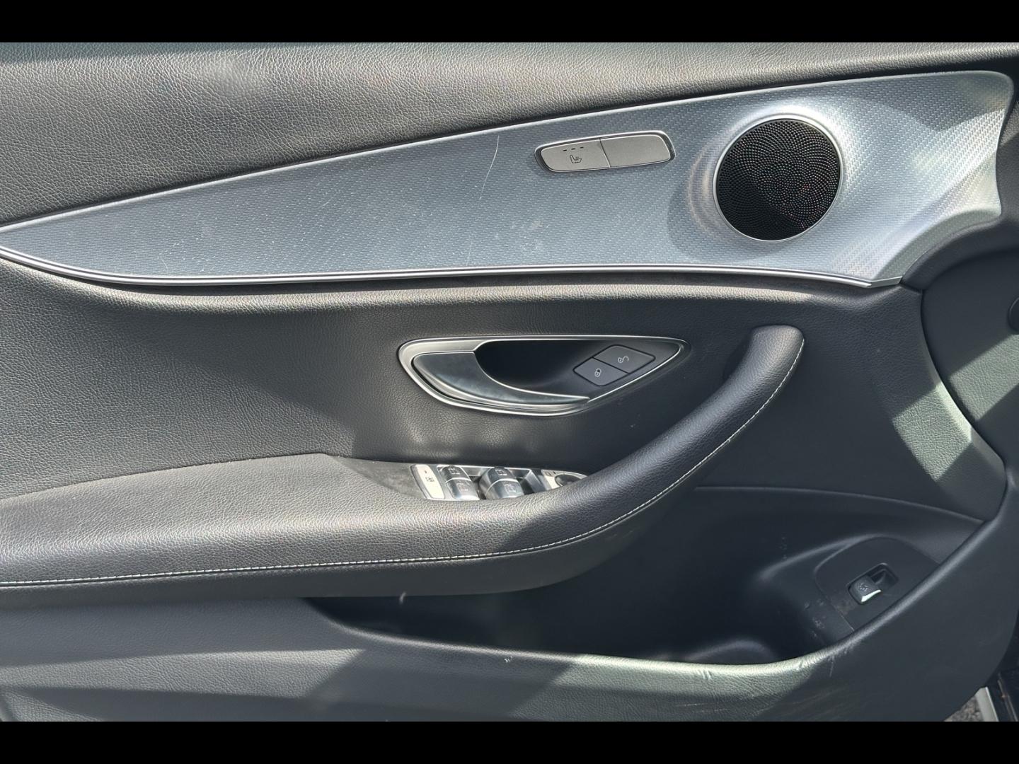 Image MERCEDES-BENZ Classe E 220 d 194ch Avantgarde Line 9G-Tronic